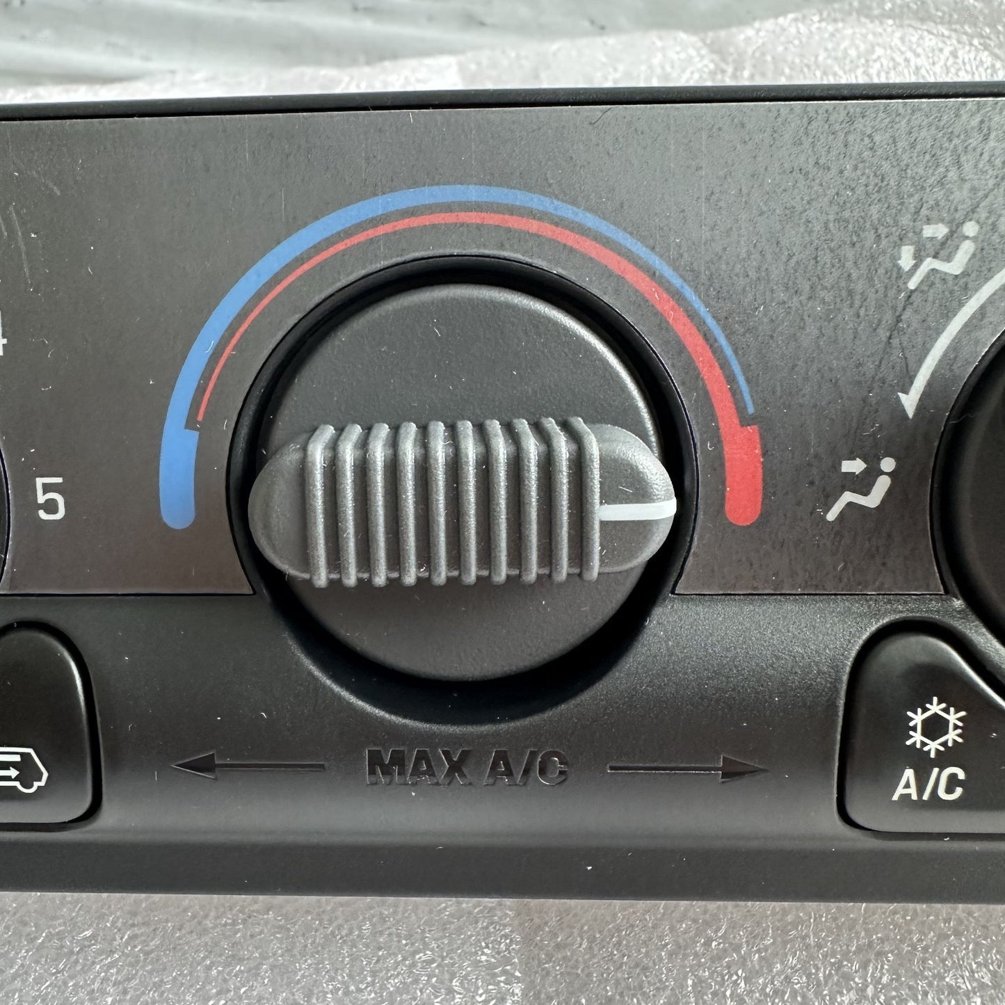 Dorman 599-266 Reman HVAC Climate Control Module for 1999-2002 GM Trucks