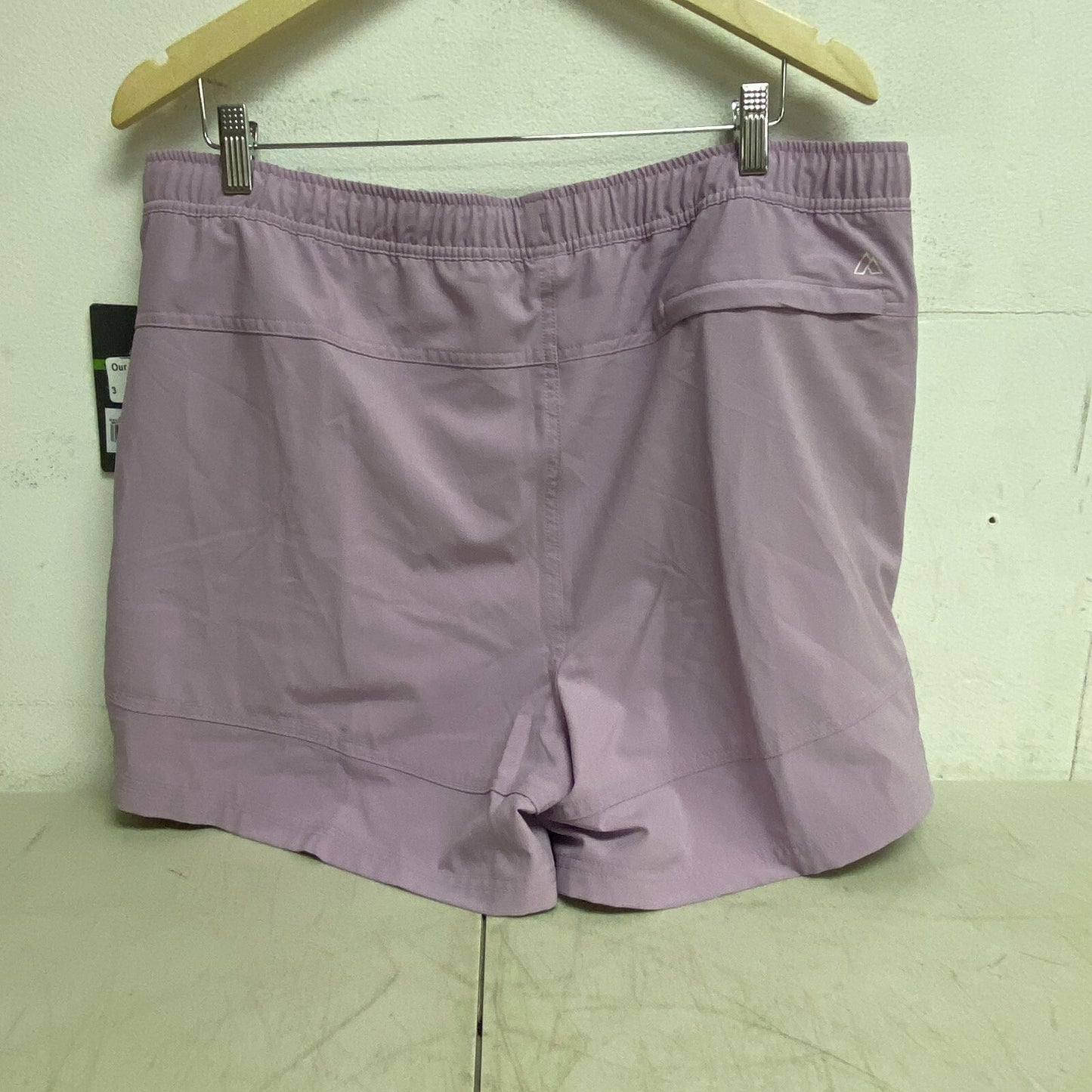 Alpine Design  Menâs Active 5â Pull On Relaxed Fit Short Muted Amethyst ADM1
