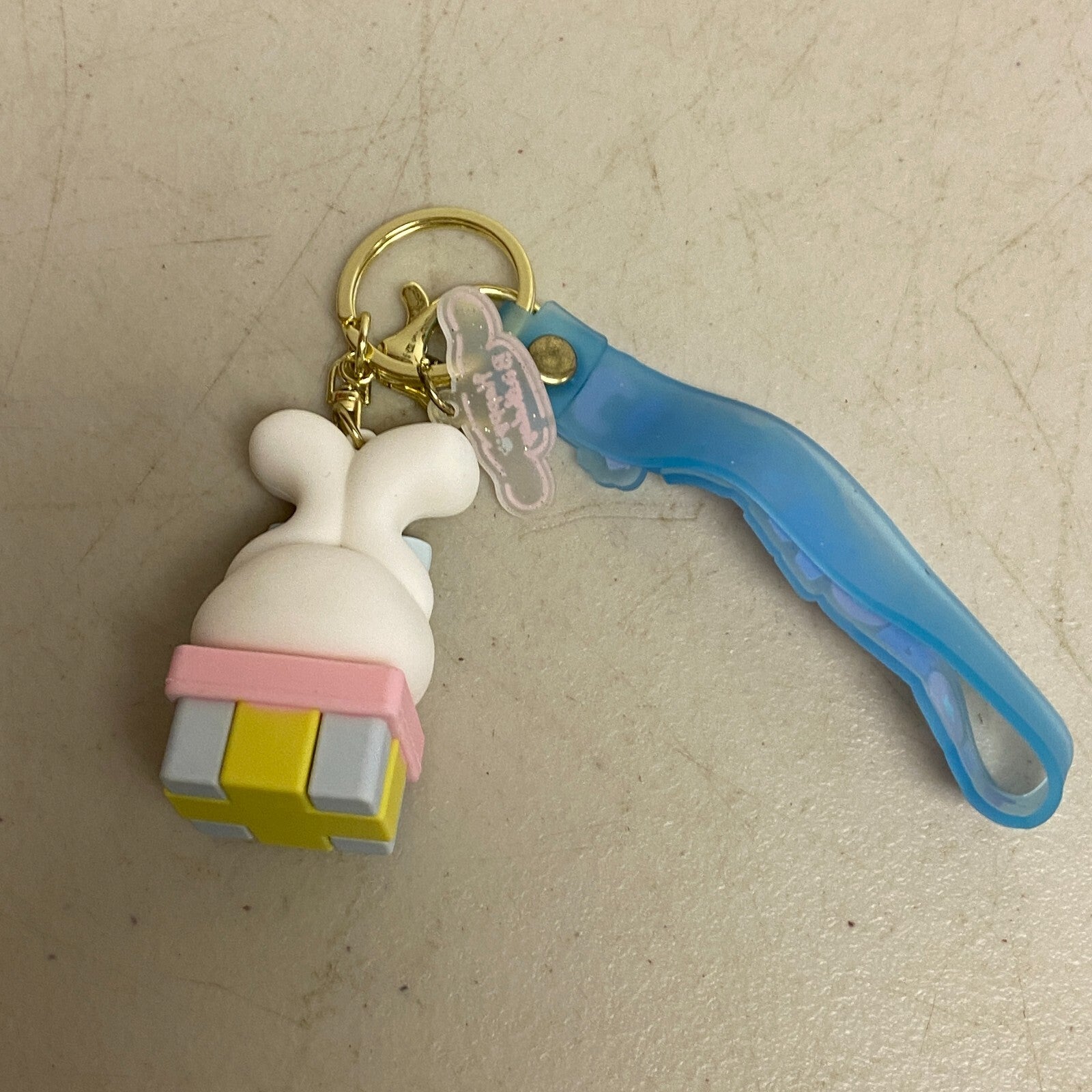 New Assorted Silicone 3D Cinnamoroll Keychain Cartoon  With Rabbit Keychain