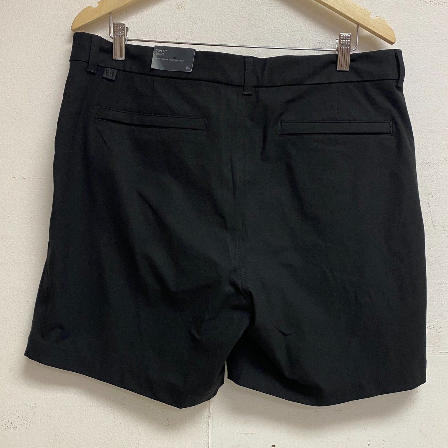 VRST Men's 7â Slim Fit Limitless Shorts  Flat Front Pure Black MAX2004167