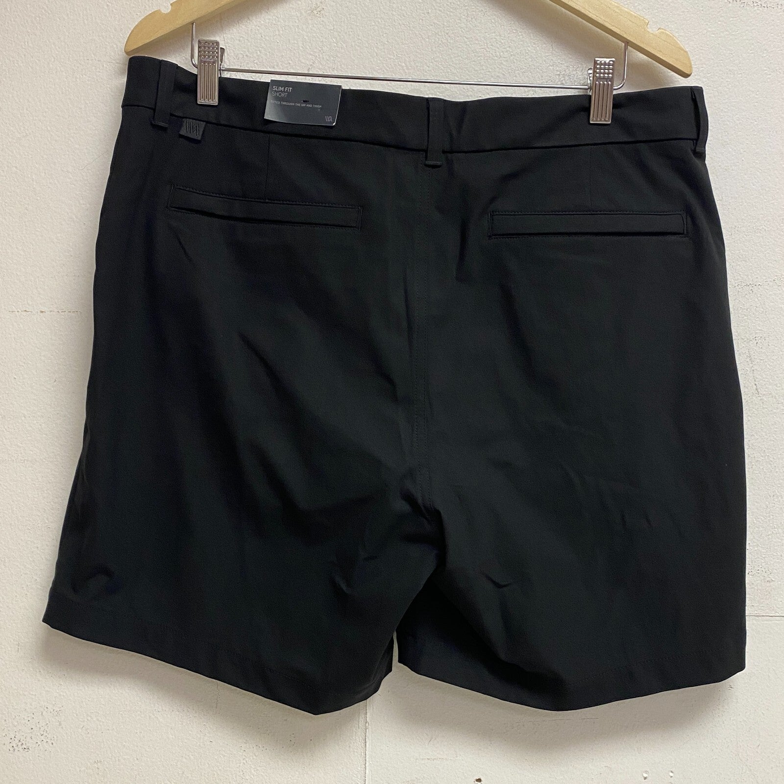 VRST Men's 7â Slim Fit Limitless Shorts  Flat Front Pure Black MAX2004167