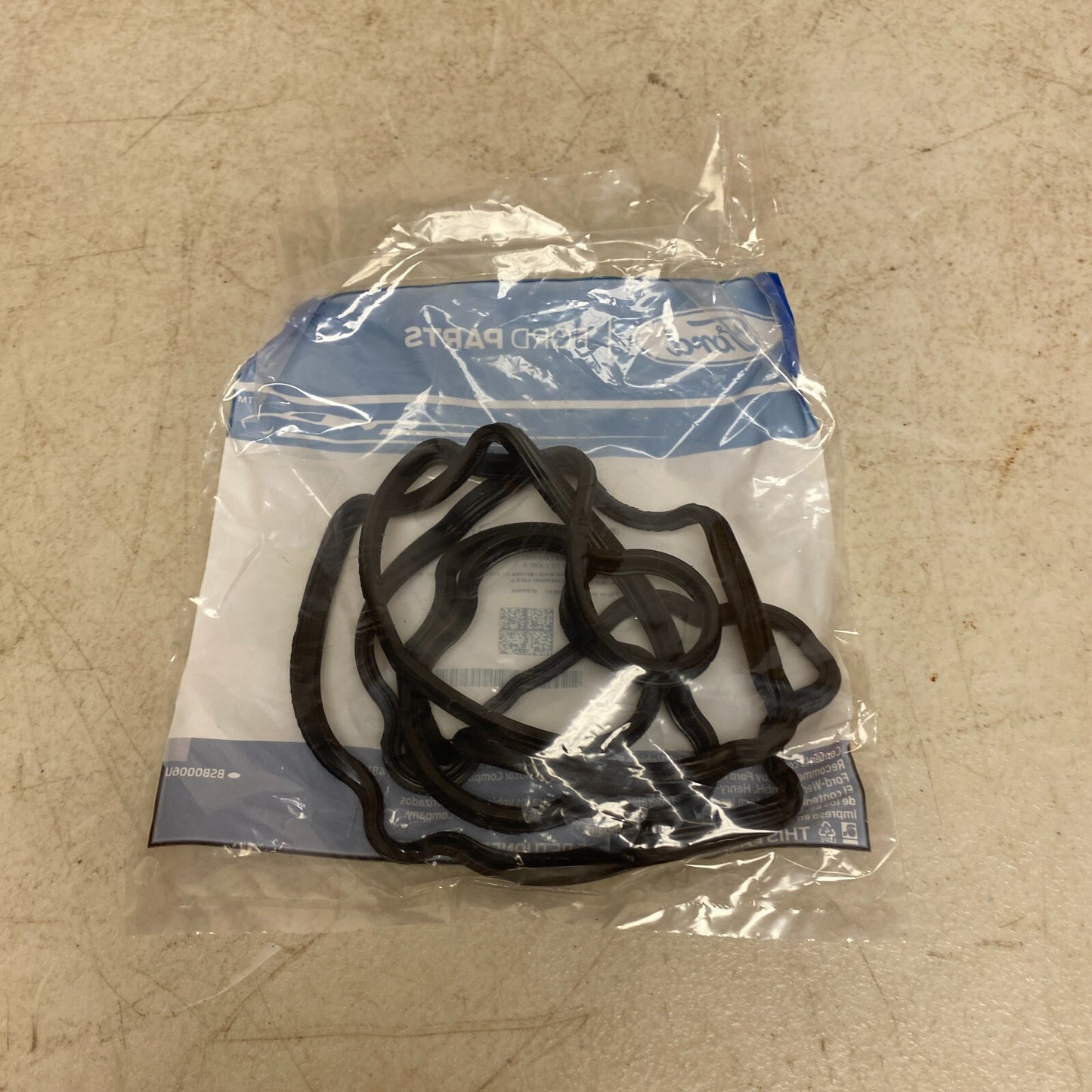 Ford EngineValve Cover Gasket forF-250SuperDuty, F-350,F-450 , F-550,8C3Z-6584-A