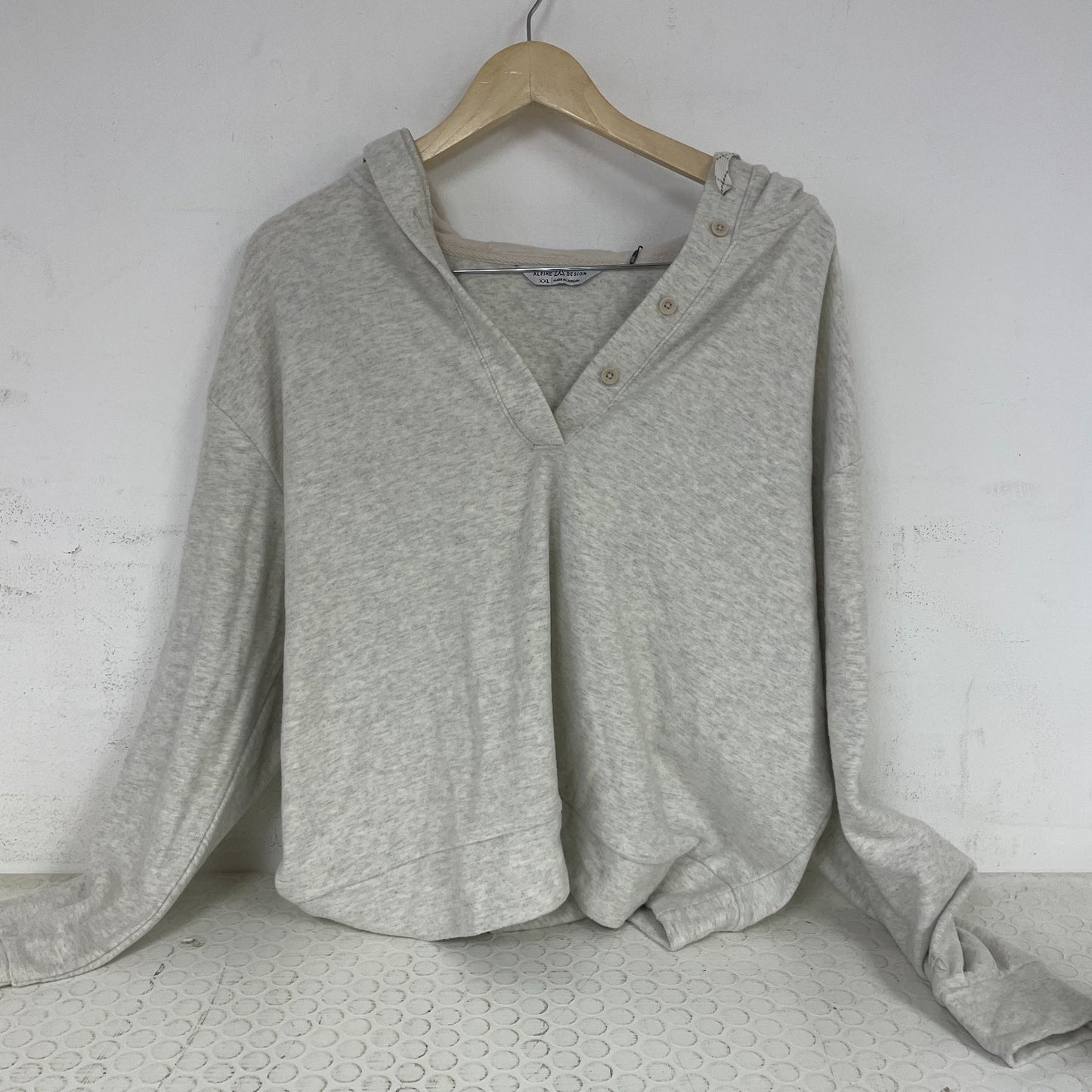 Alpine Design Womenâs W AD Wanderful Hoodie Off White Heather ADW23201