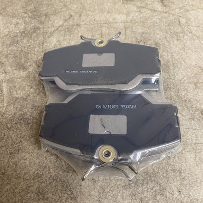 Wagner MX423 Brake Pads ThermoQuiet Semi-Metallic Front 1986-1995 Mercedes 300E