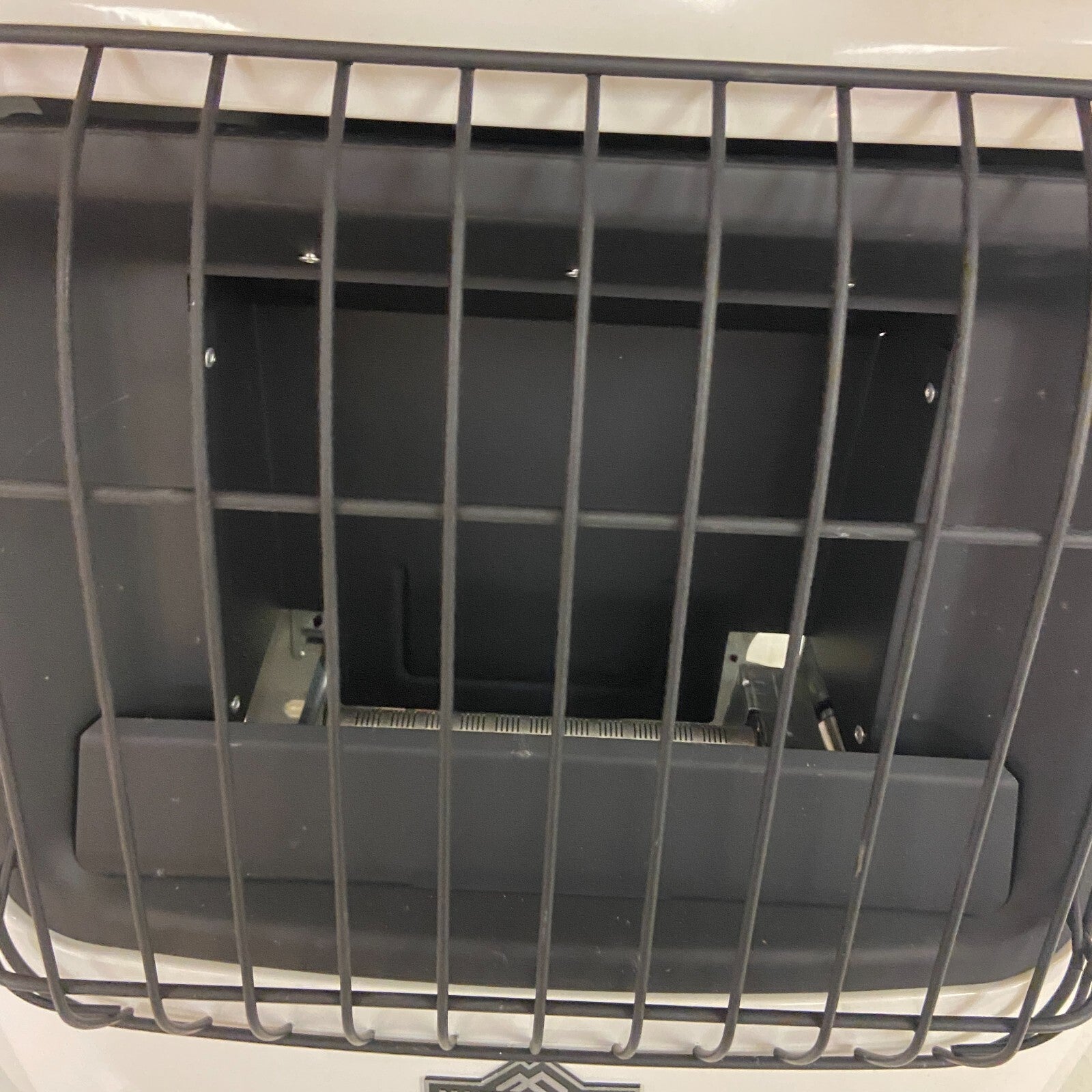 Master Forge Indoor/Garage 10,000-BTU Vent-Free Wall Heater Blue Flame