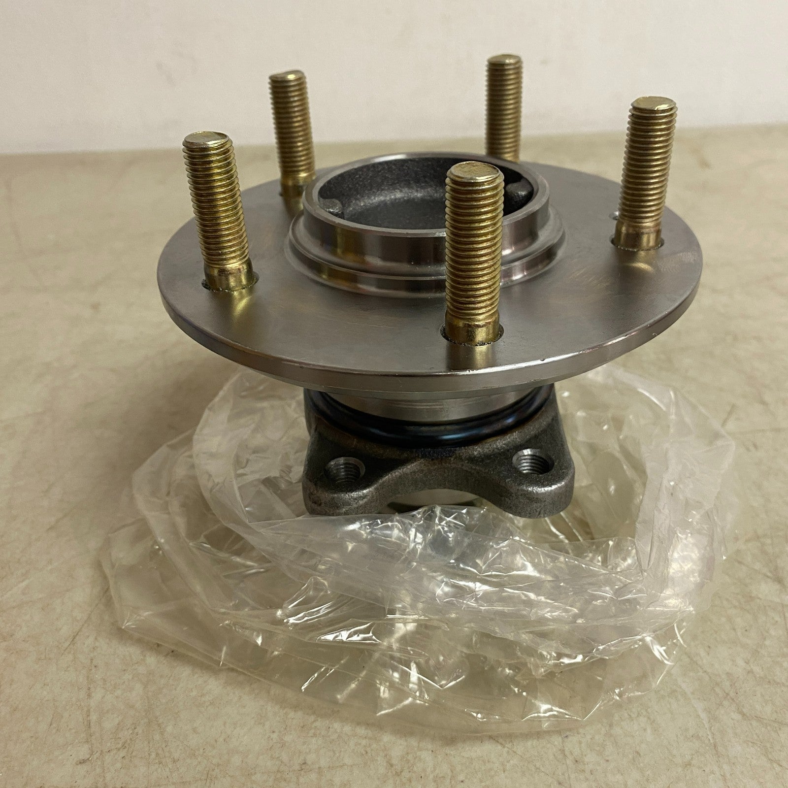 CARQUEST Drive Works Wheel Bearing Hub Assembly Rear Model NT512189