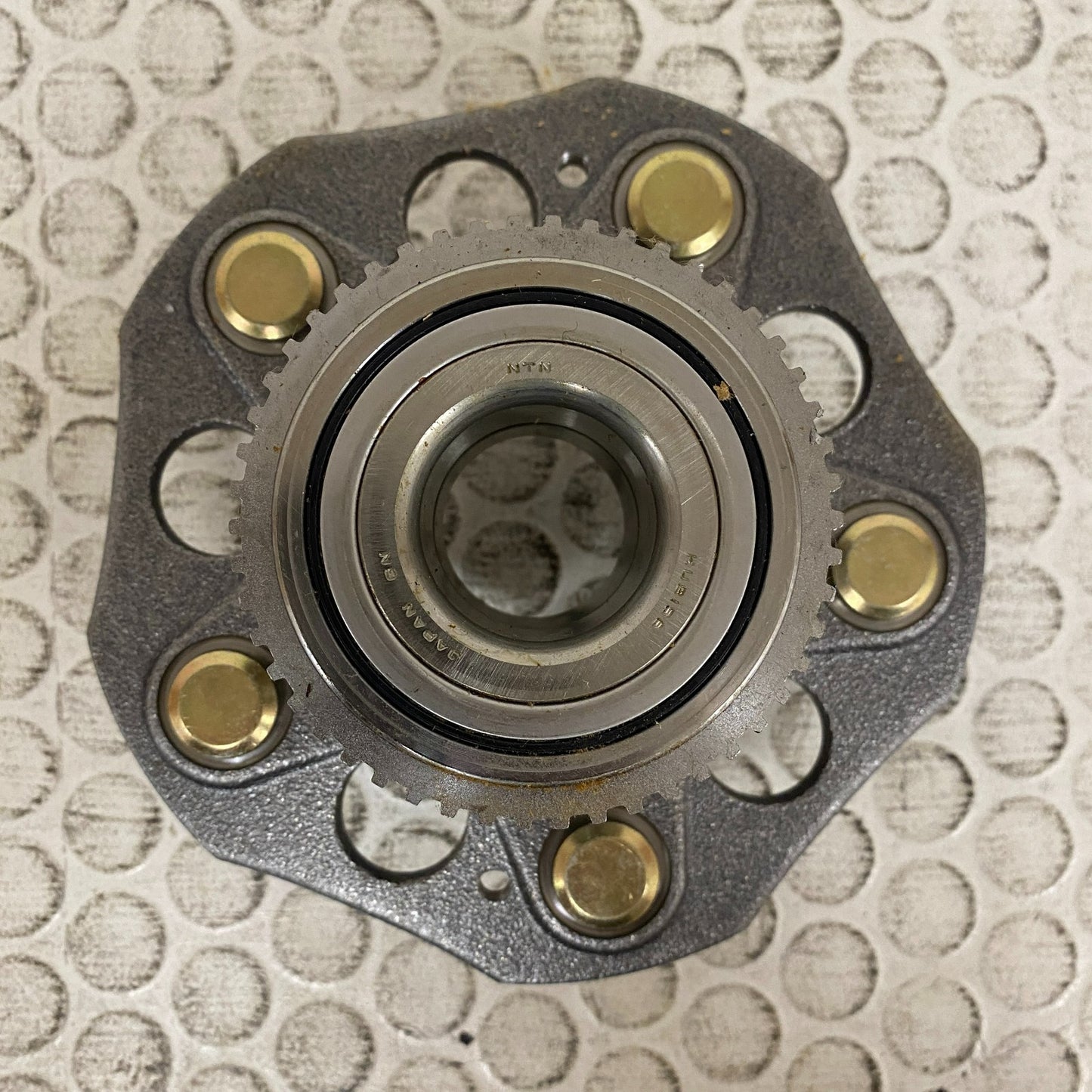 National 513044 Front Wheel Hub & Bearing Assembly 1990-2001 Chevrolet Lumina