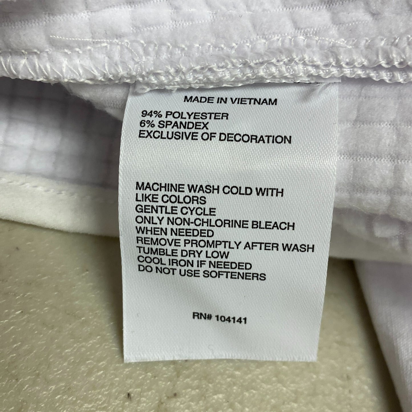 DSG Womens Run Grid Full Zip Pure White Jacket Solid Long Sleeve DAW21205