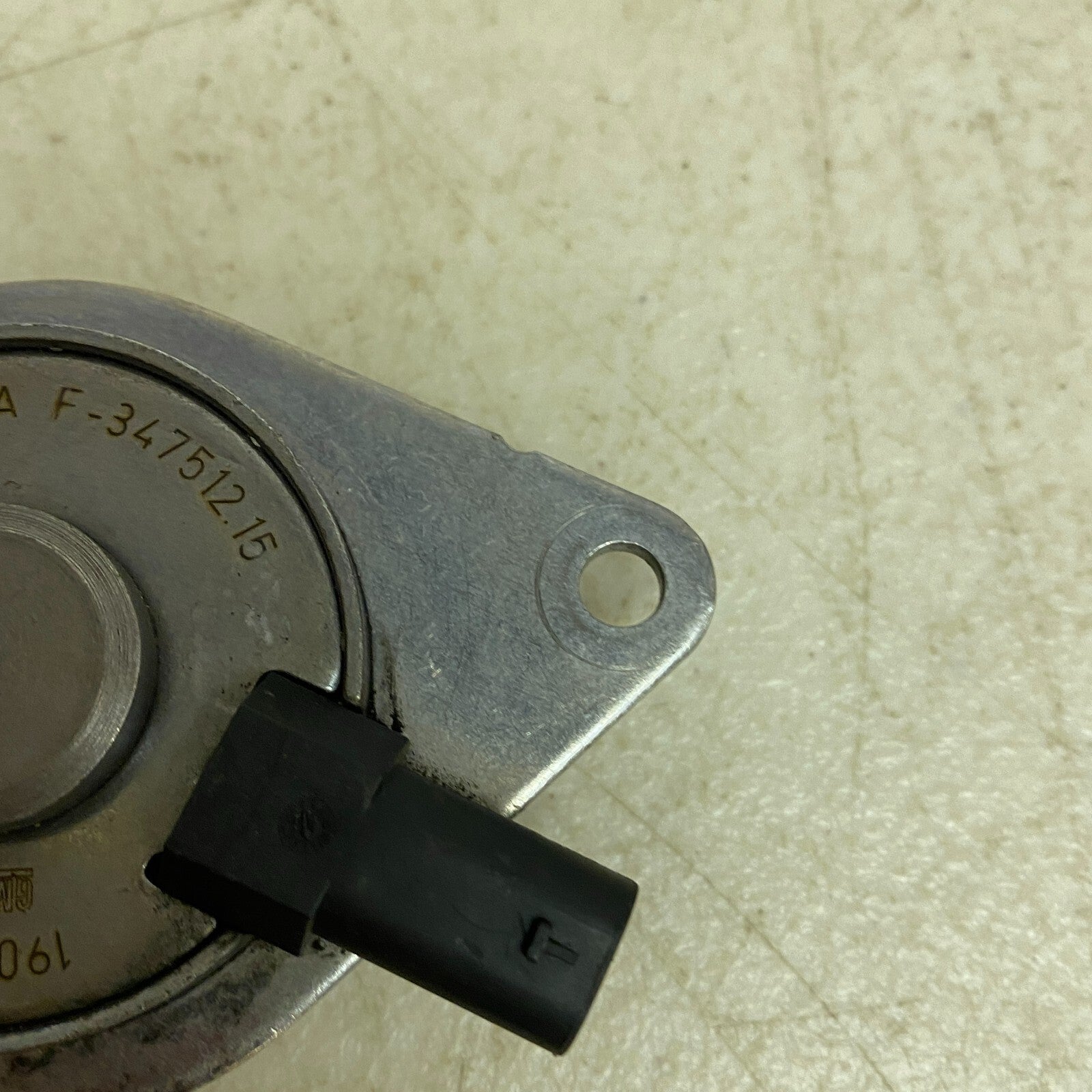 GM Camshaft Position Actuator Valve 25195245 , #812-1CP