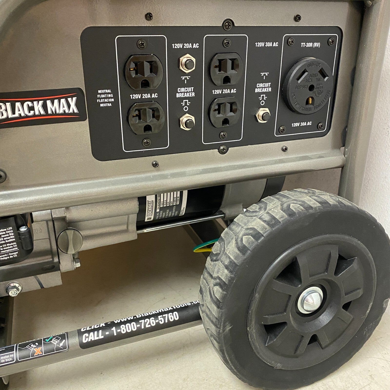 BLACK MAX Portable 3600 Watt Generator with Auto Shutdown