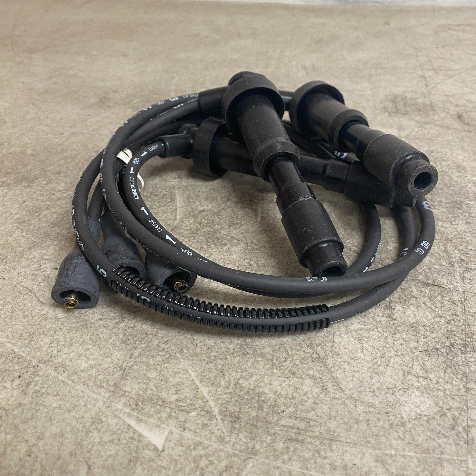 Genuine Hyundai 2750139A70 Spark Plug Wire Set 2001-2006 Hyundai Santa Fe