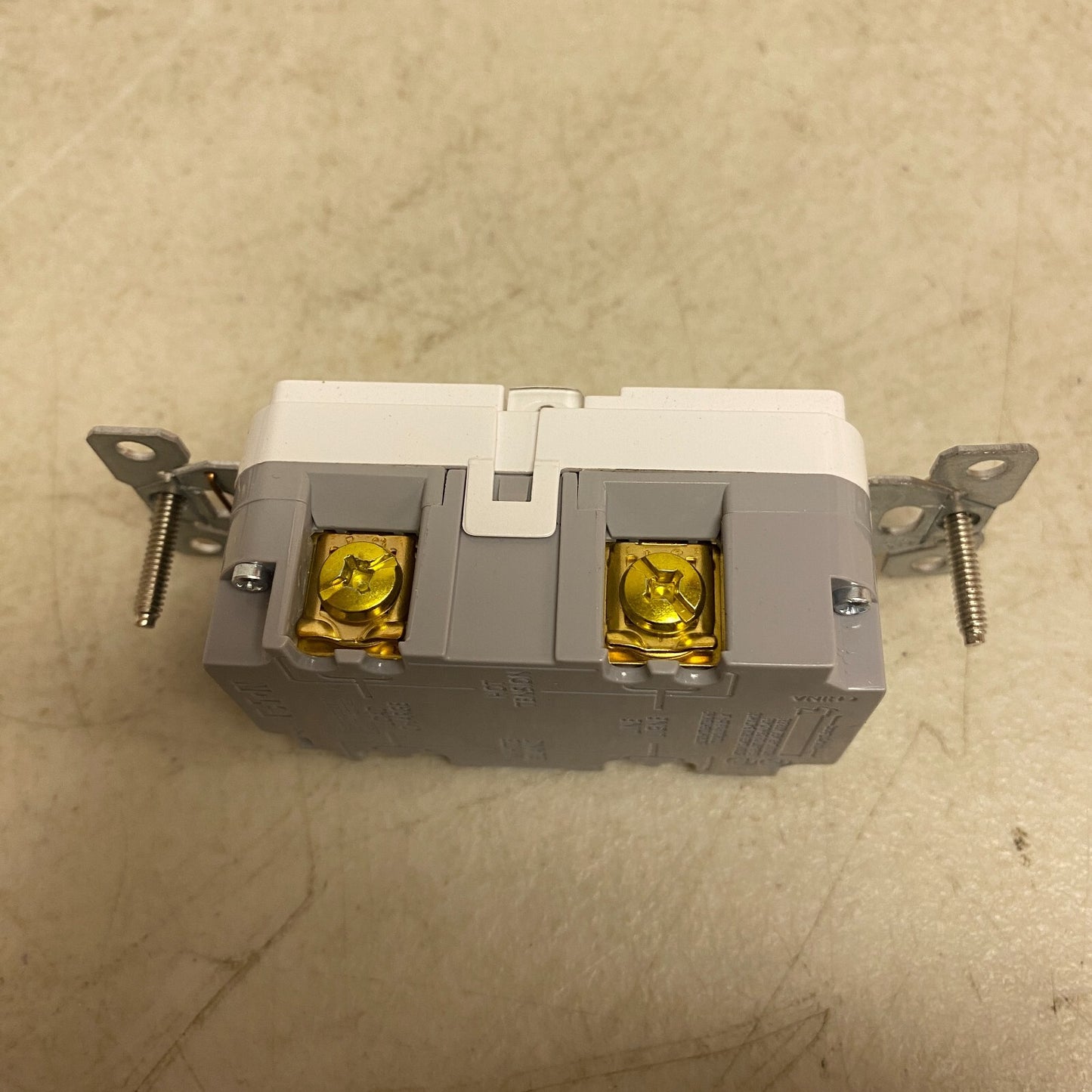 Eaton GFCI  TWRSGF15W Outlet Duplex Receptacle 15A 125V White EA