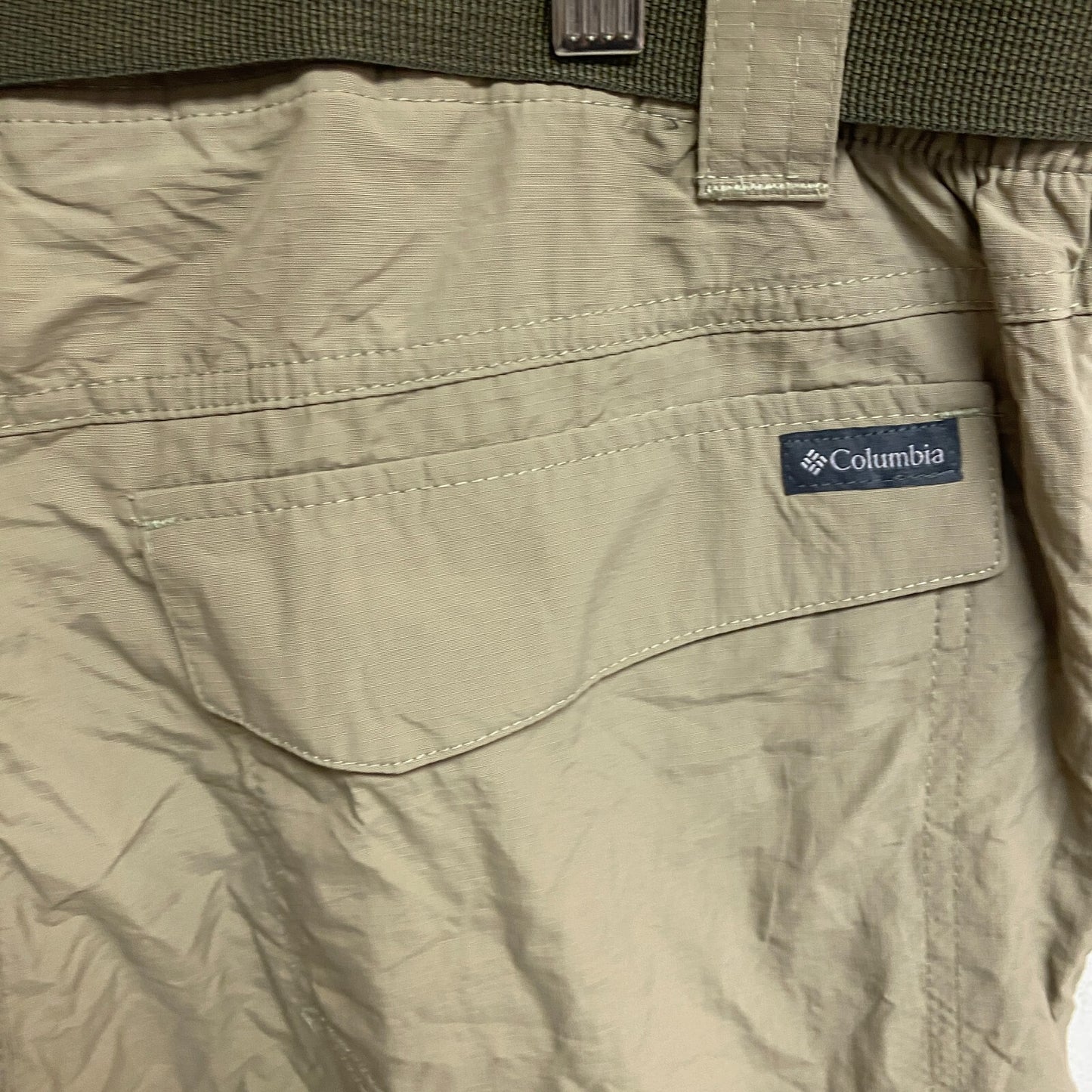 Columbia Men's Trendy Silver Ridge Cargo Shorts Olive Green AM4084-221 Size 40