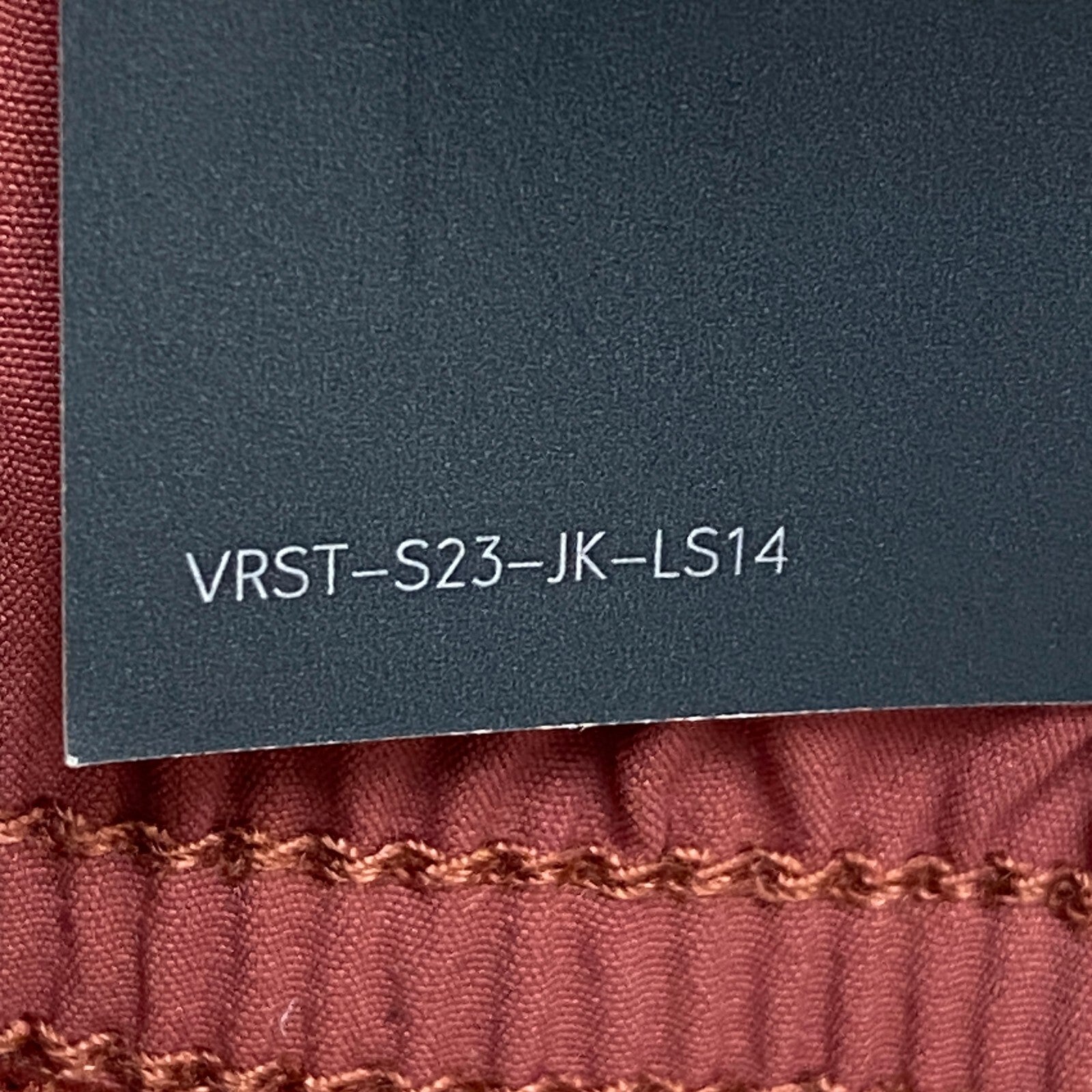 VRST Men's 5'' Everyday Relaxed Fit Short For Extra Comfort Brick Rust MAX100415