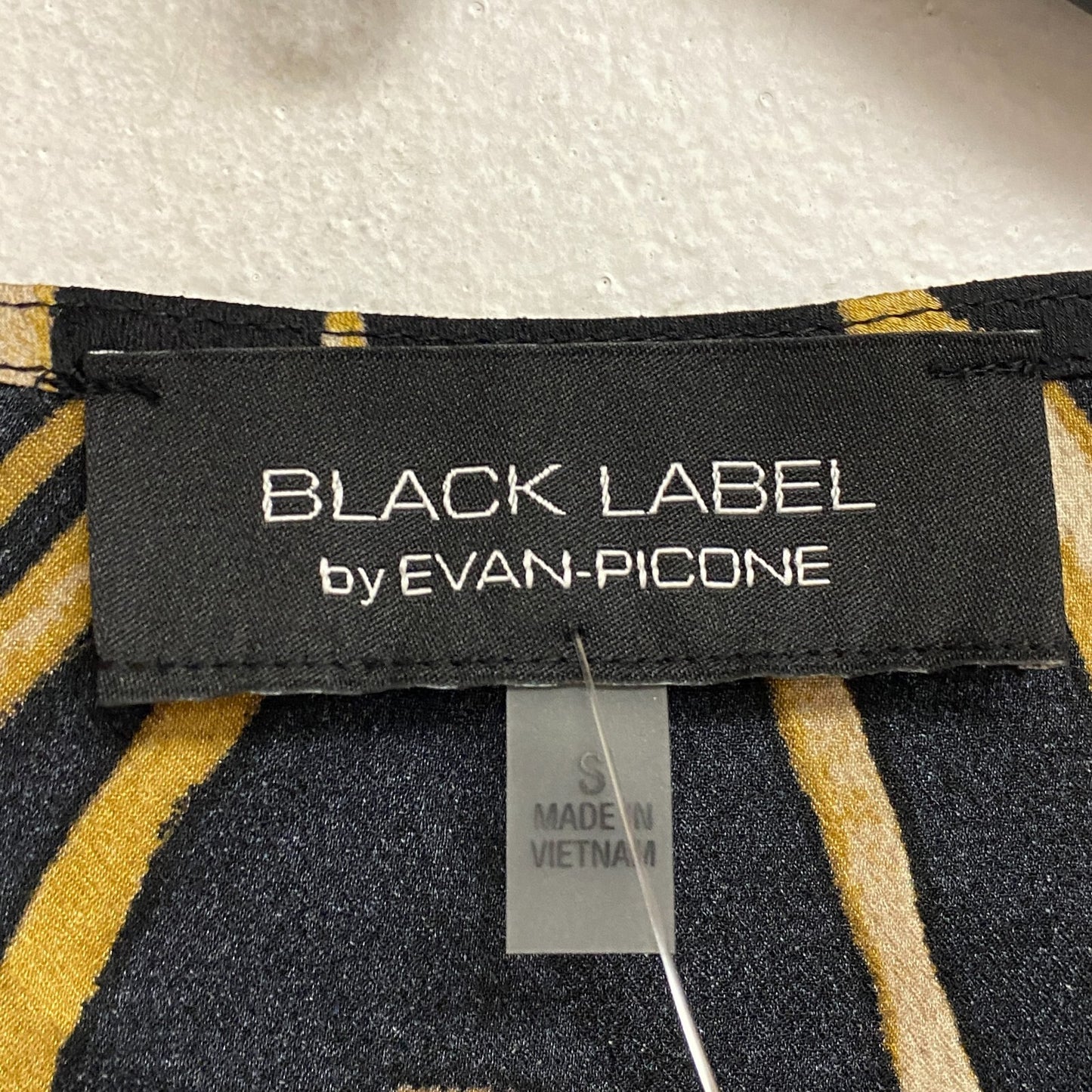 Black Label Women's Split Crew Neck Long Sleeve Size Small Color: Black Marigold