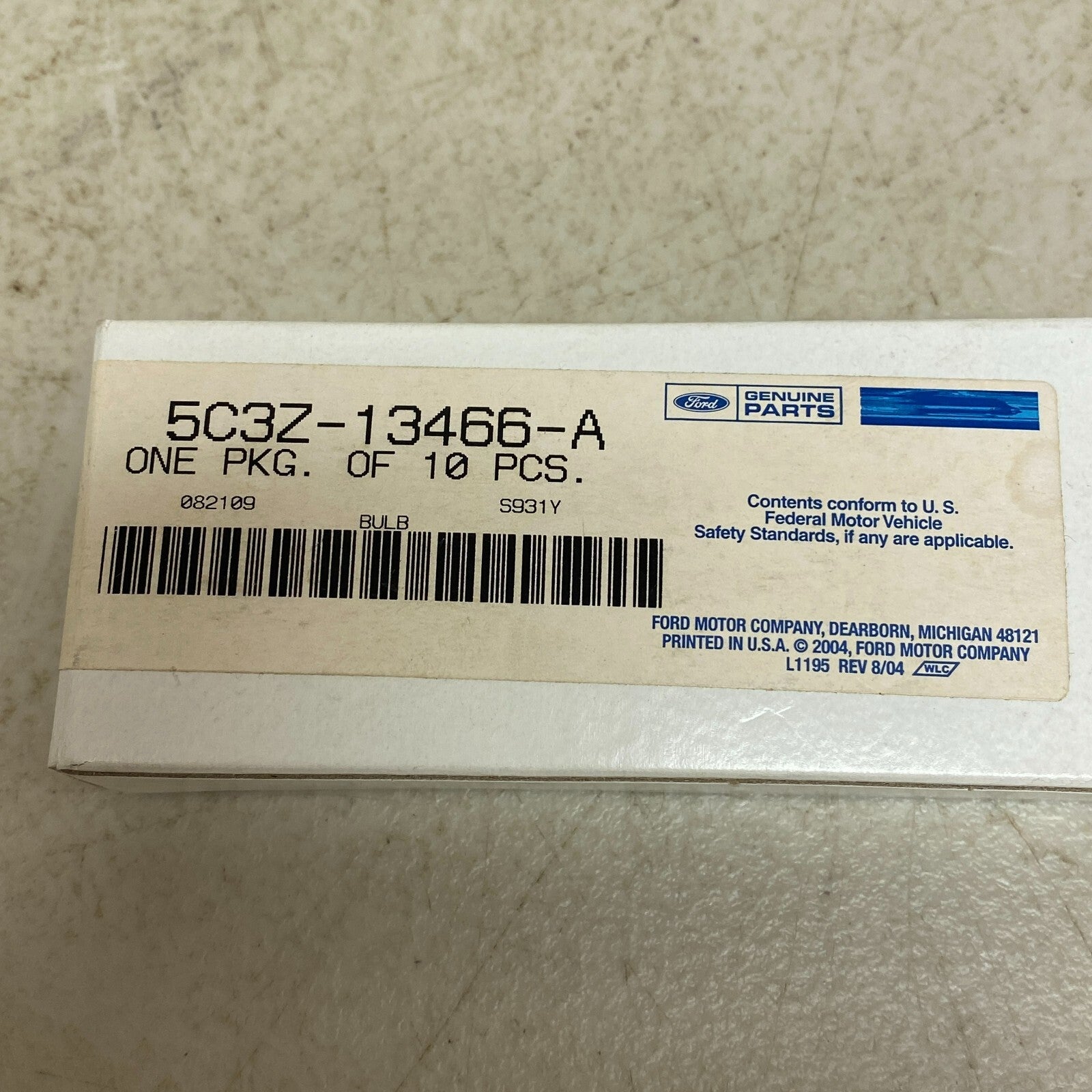 Ford Genuine OEM Bulb 5C3Z-13466-A (13 pack) , #586-1CP