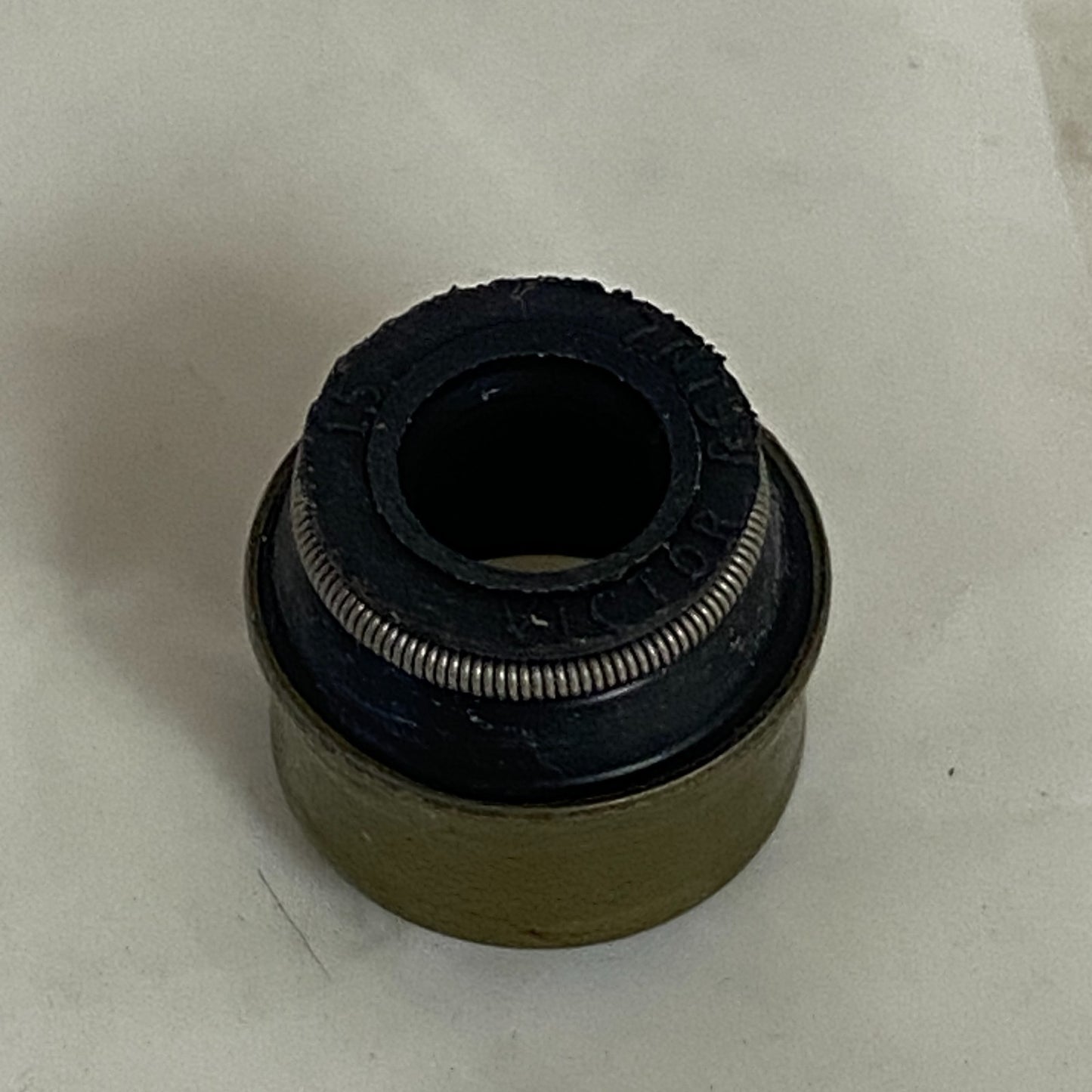 Victor Reinz Engine Valve Stem Oil Seal Victor 12 count Model B45940