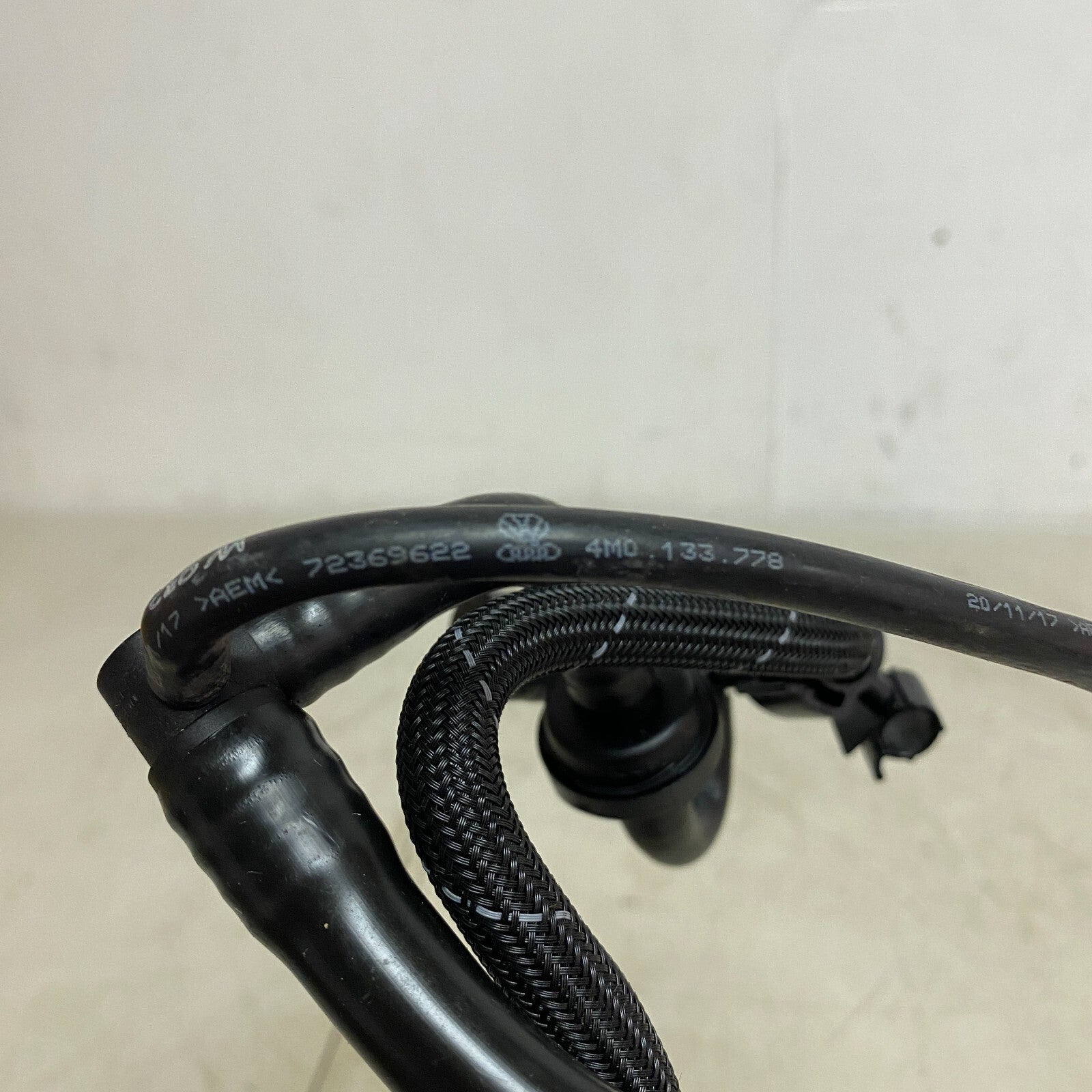 AUDI A4 B8 VACUUM HOSE PIPE 06E133773BE ORIGINAL