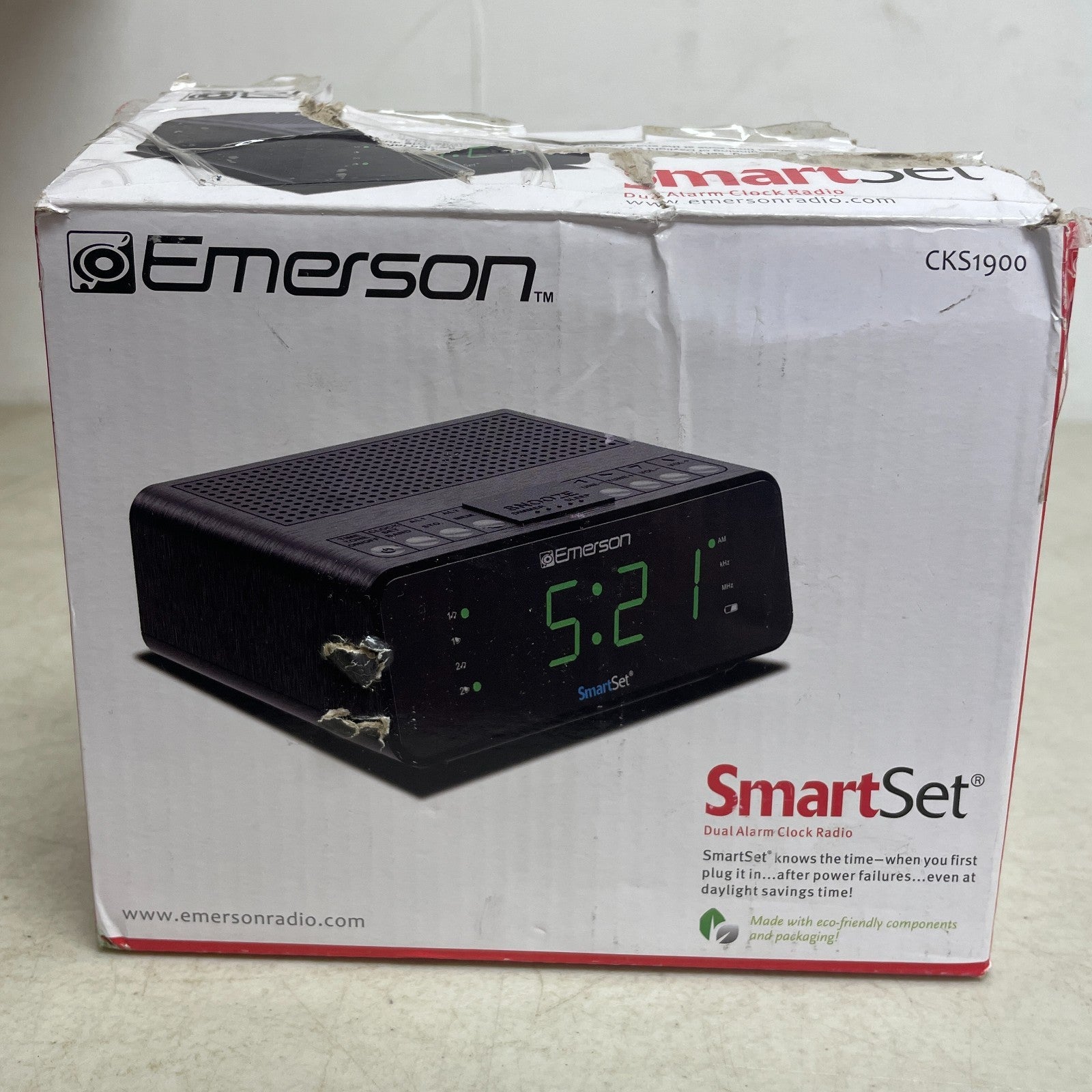 Emerson SmartSet CKS1900 Dual Alarm Clock Radio AM/FM Dimmer 0.9" LED Display