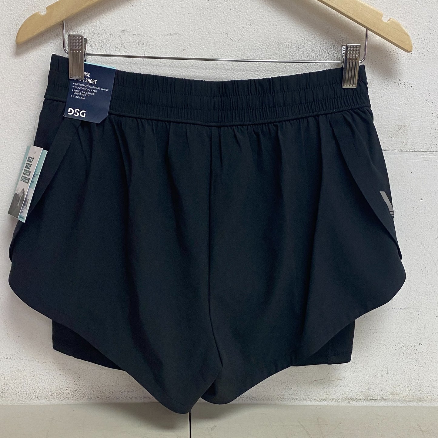 DSG Women's 6"Running Mid Rise 2 in 1  Short Woven Top Layer Pure Black DAW11193