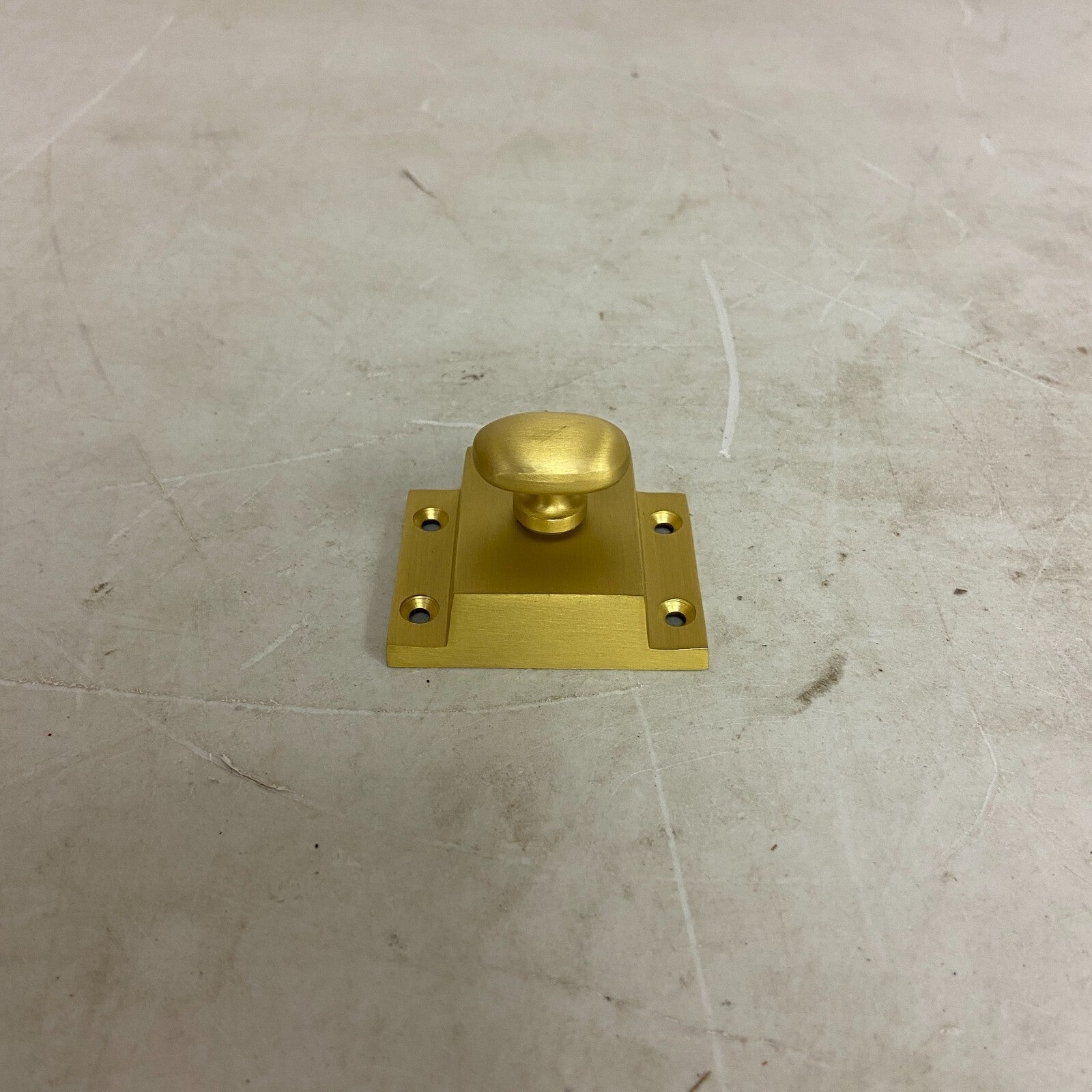 SIGNATURE HARDWARE PITKIN BRASS CABINET LATCHES WITH OVAL KNOB- SATIN BRASS