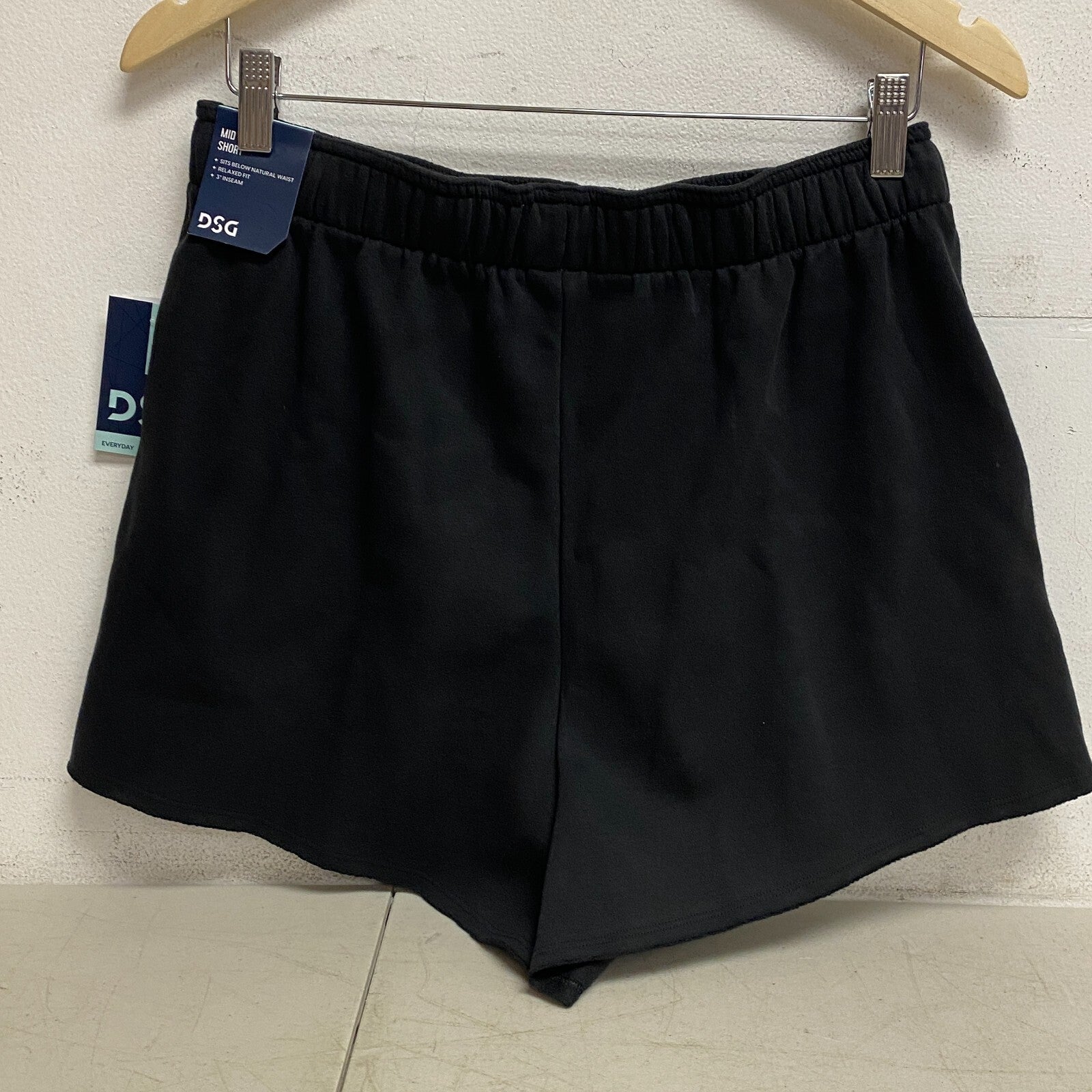 DSG Women's Mid Rise Relaxed Fit Oversized Fleece Short  Pure Black DAW11431