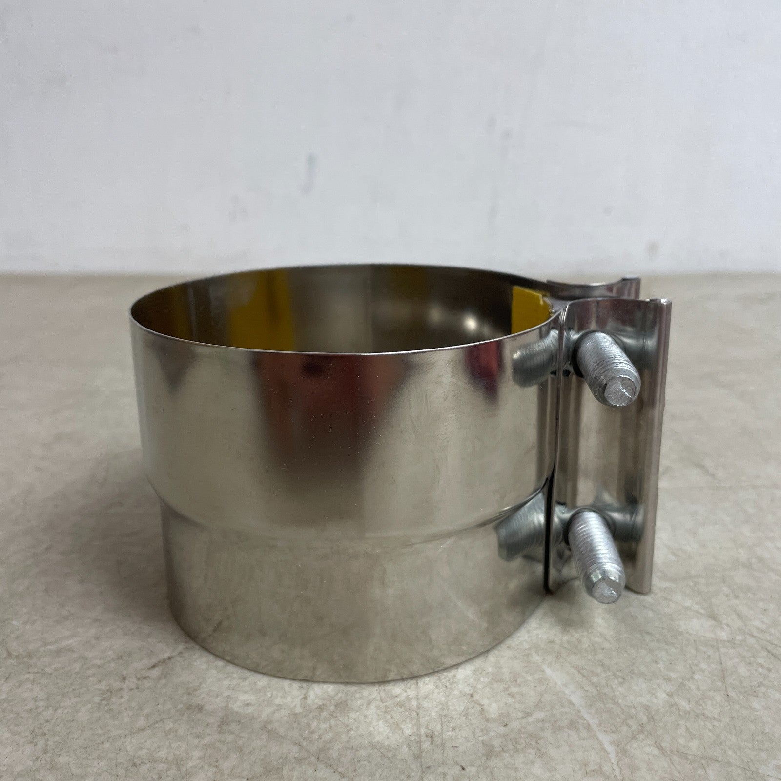 Alliance ABP N35 40PLSG 4″ Pre-Formed Stainless Steel Exhaust Clamp