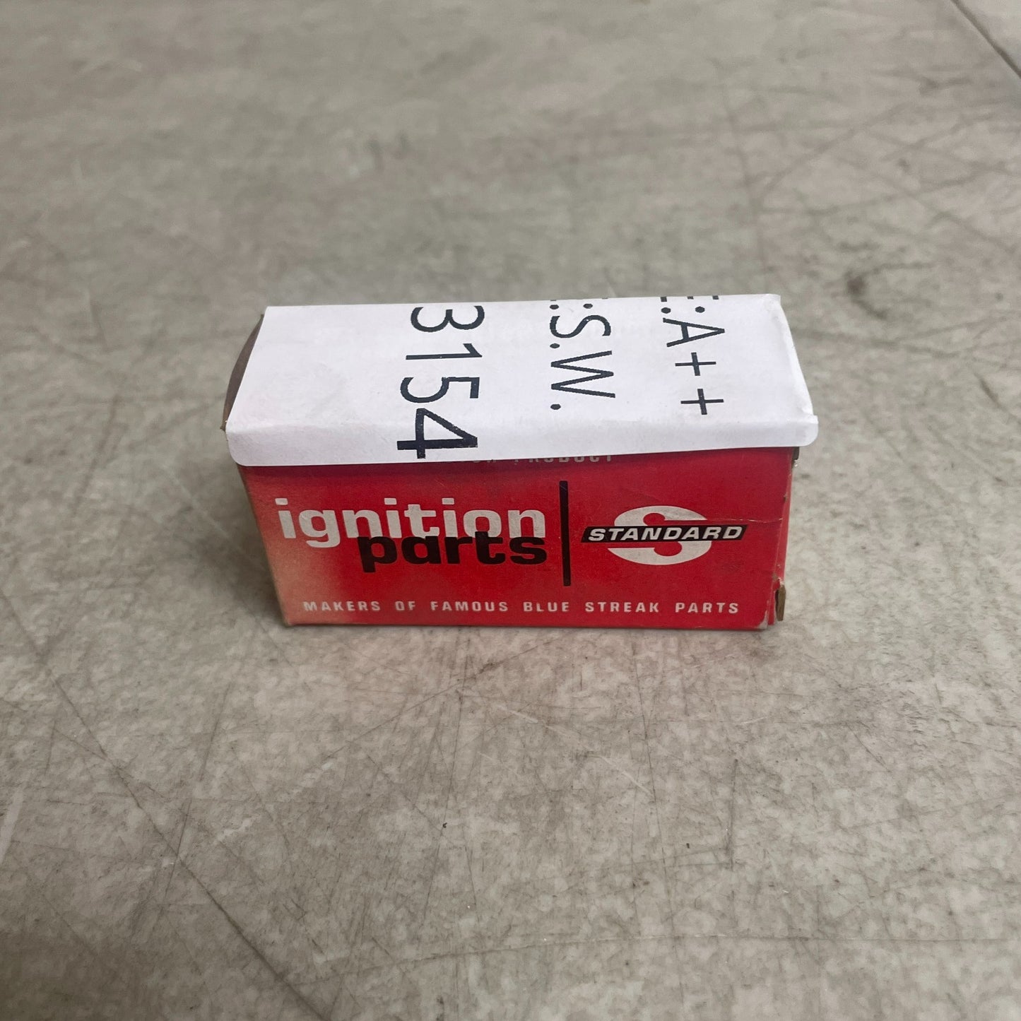 Standard PS-132 Engine Oil Pressure Switch Sender 1990-2002 Lincoln Town Car