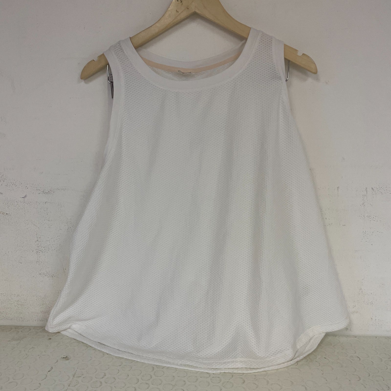 CALIA Womenâs High-Low Mesh Tank Top Pure White WAX31209 Sleeveless Activewear