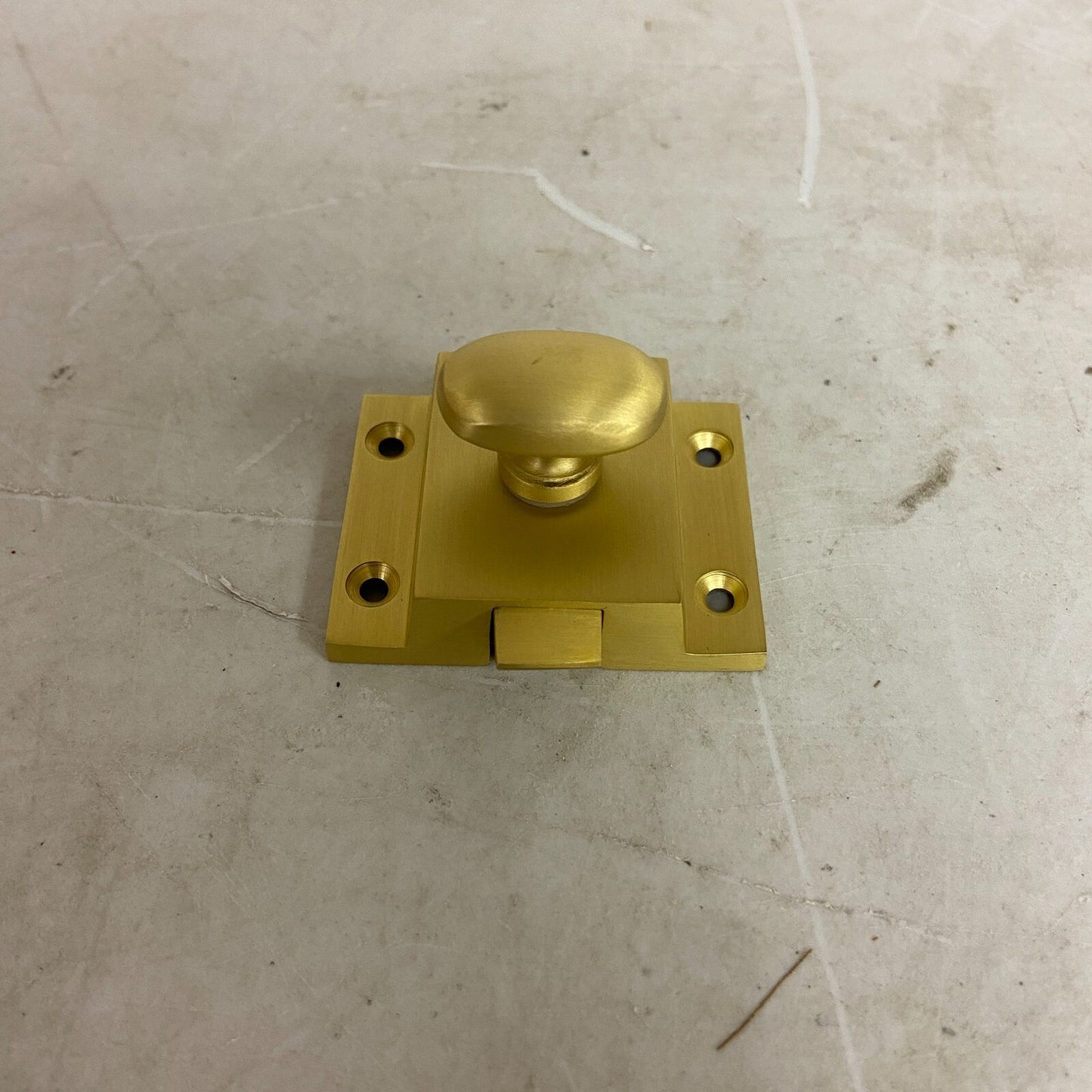 SIGNATURE HARDWARE PITKIN BRASS CABINET LATCHES WITH OVAL KNOB- SATIN BRASS