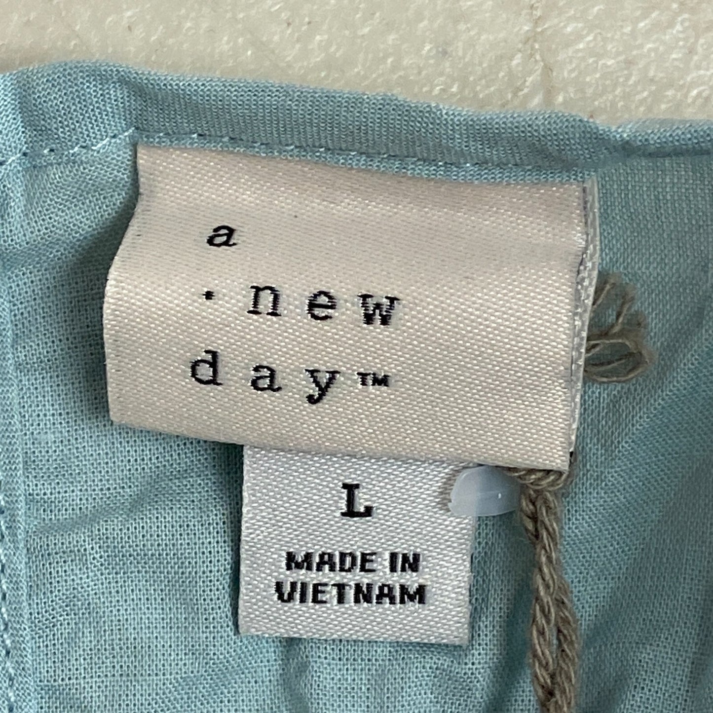 A New Day Women's Cute Trendy Flutter Sleeve Tank Top Blue Size Large Brand New!