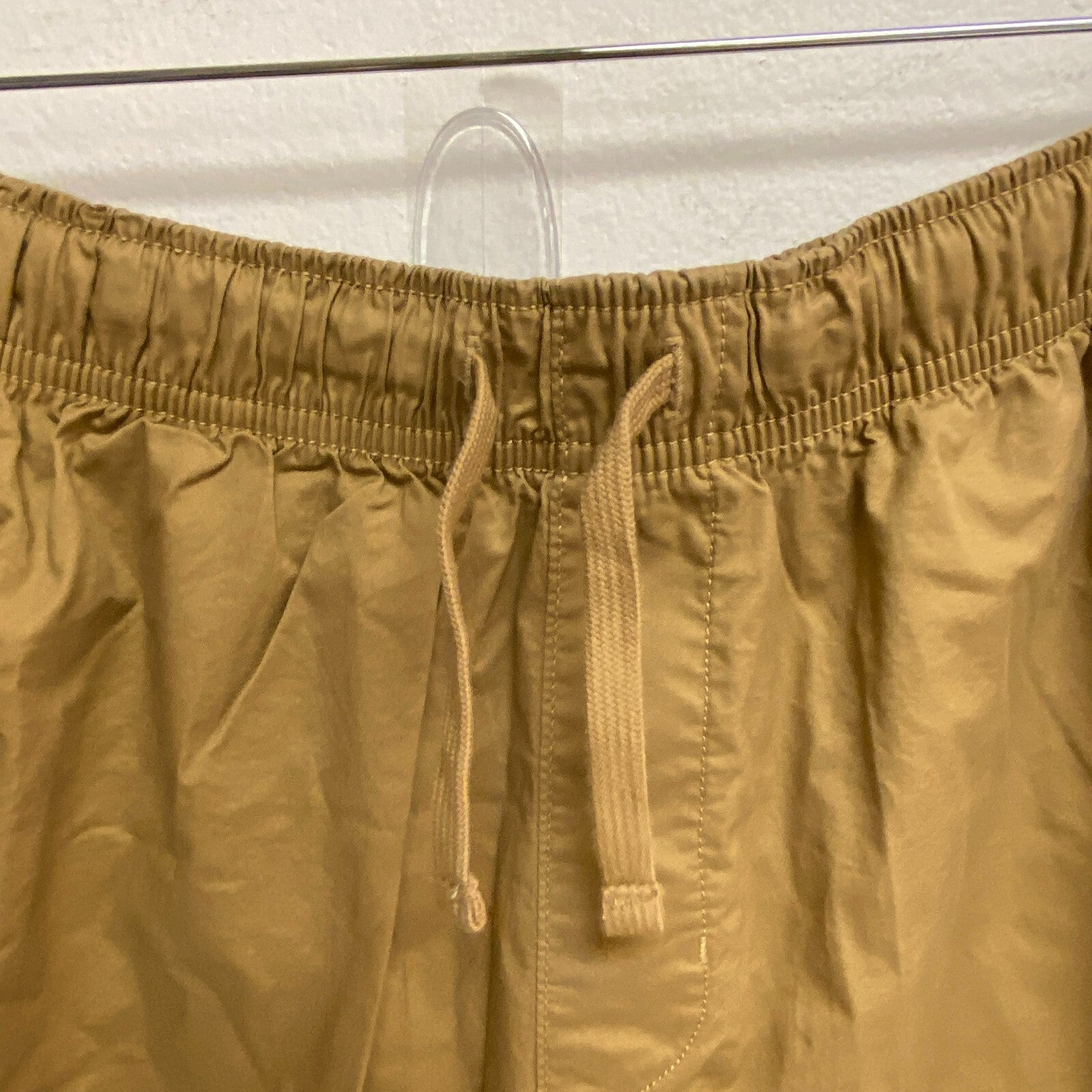 DSG Men's 6" Inseam Cotton Woven Shorts Sahara Sand Relaxed Solid Trend DAM13135
