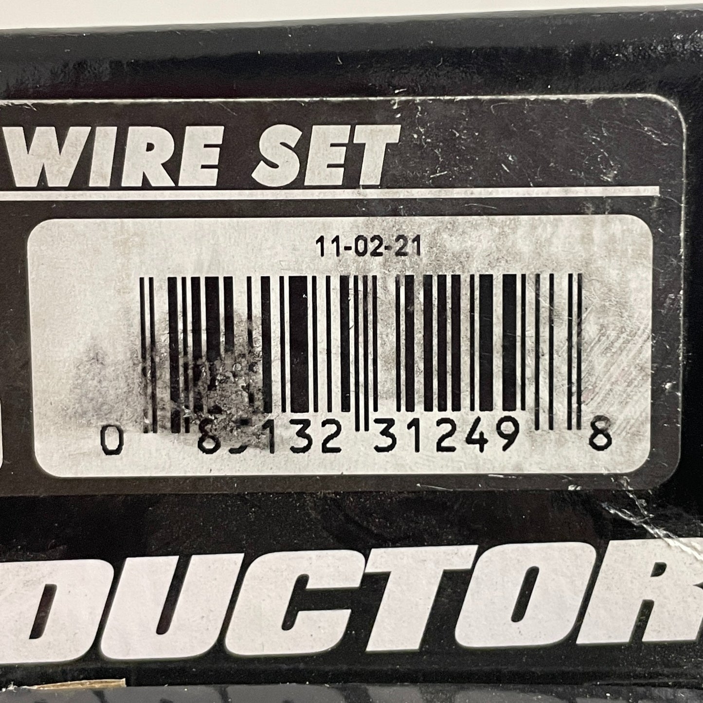 MSD Race-Tailored 8.5 mm Super Conductor Spark Plug Wire Set SBC 31249