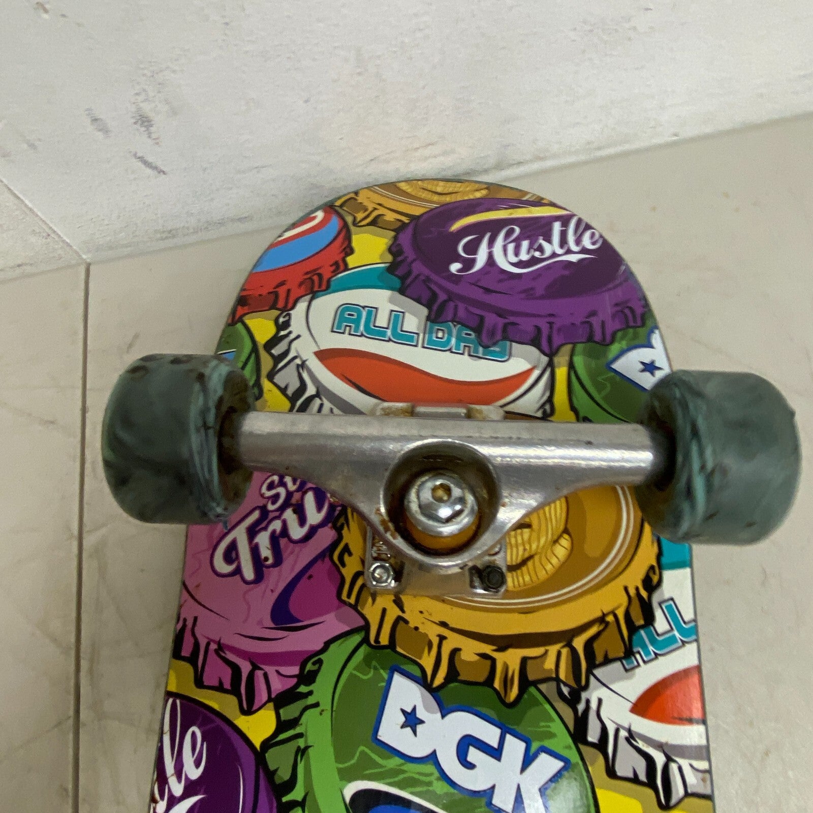 DGK Bottle Cap Skateboard 8.1" W/Orge Pugs Wheels Reds Bearing Independent Trunk