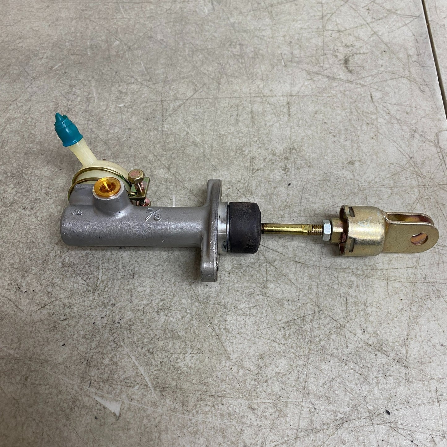 BECK ARNLEY 072-8463 Clutch Slave Cylinder 1995-1998 Hyundai Sonata Manual