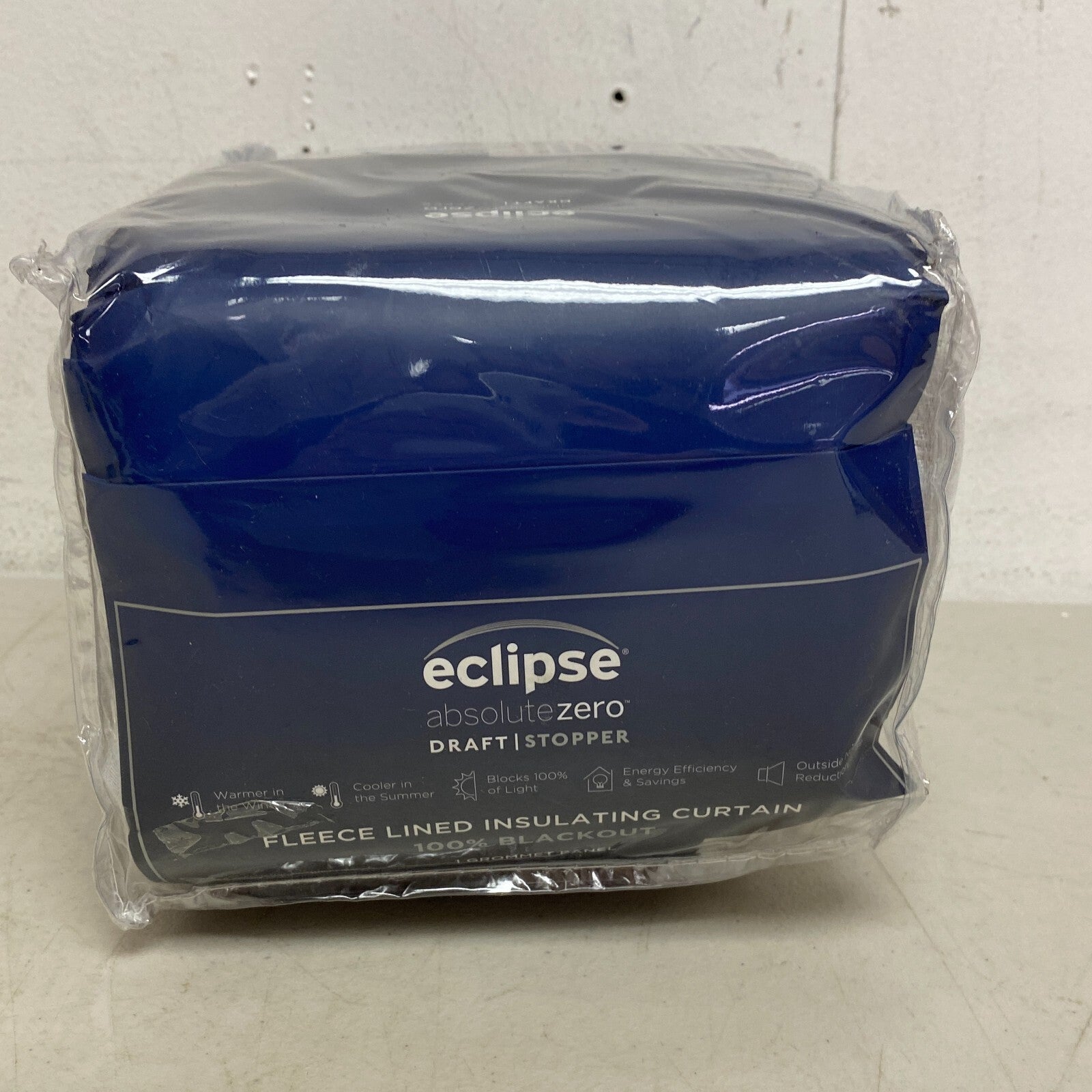 Eclipse Fleece Lined Insulating Curtain Grommet Pannel 100% blackout ambiance...