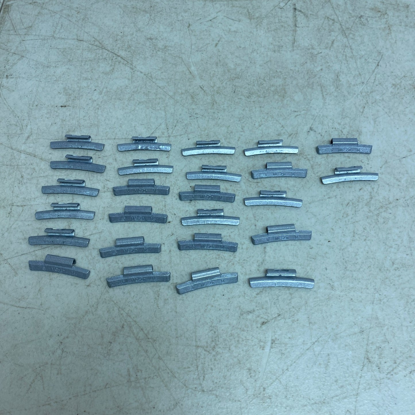 Hofmann Perfect Equipment Coated Zinc Wheel Weight 0.50 oz - Box of 25 MC050Z