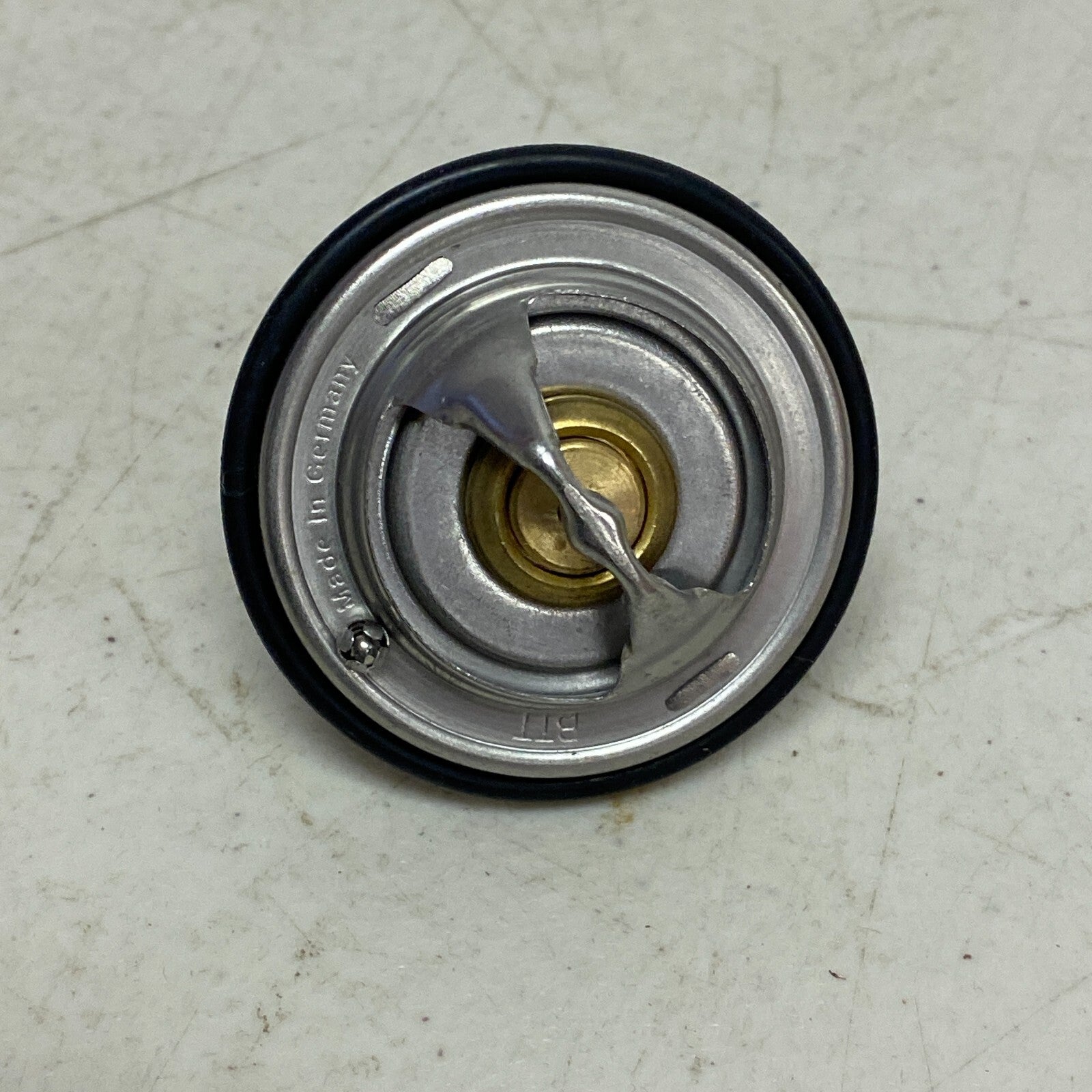 Coolant Thermostat fits VW TOUAREG 7L 3.6 05 to 10 077121113C 077121113D Apec