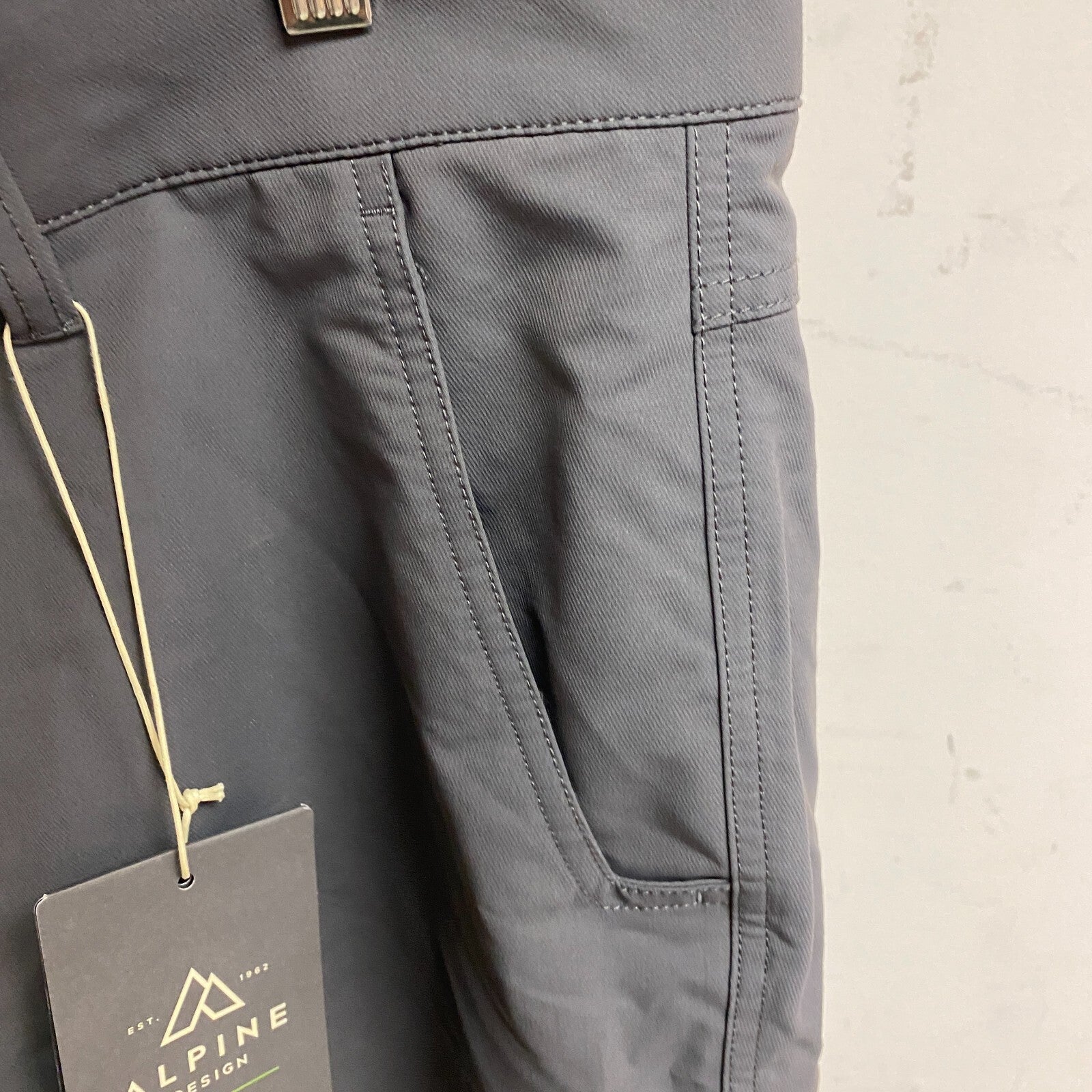 Alpine Design Men's M AD Trailhead Tech Modern Fit Pant Asphalt ADM23910 New!