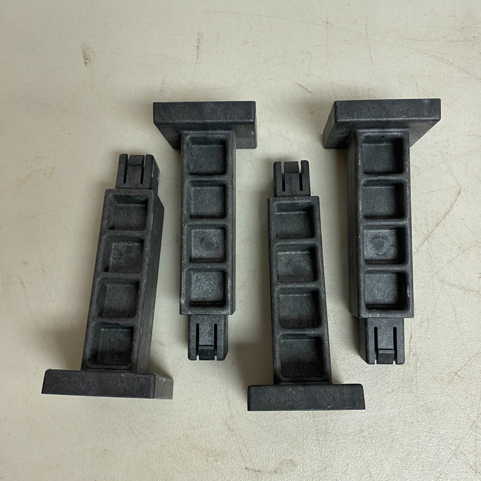 Rotunda Assembly Table DPS6 (2 of 5 Parts) 307-680/1