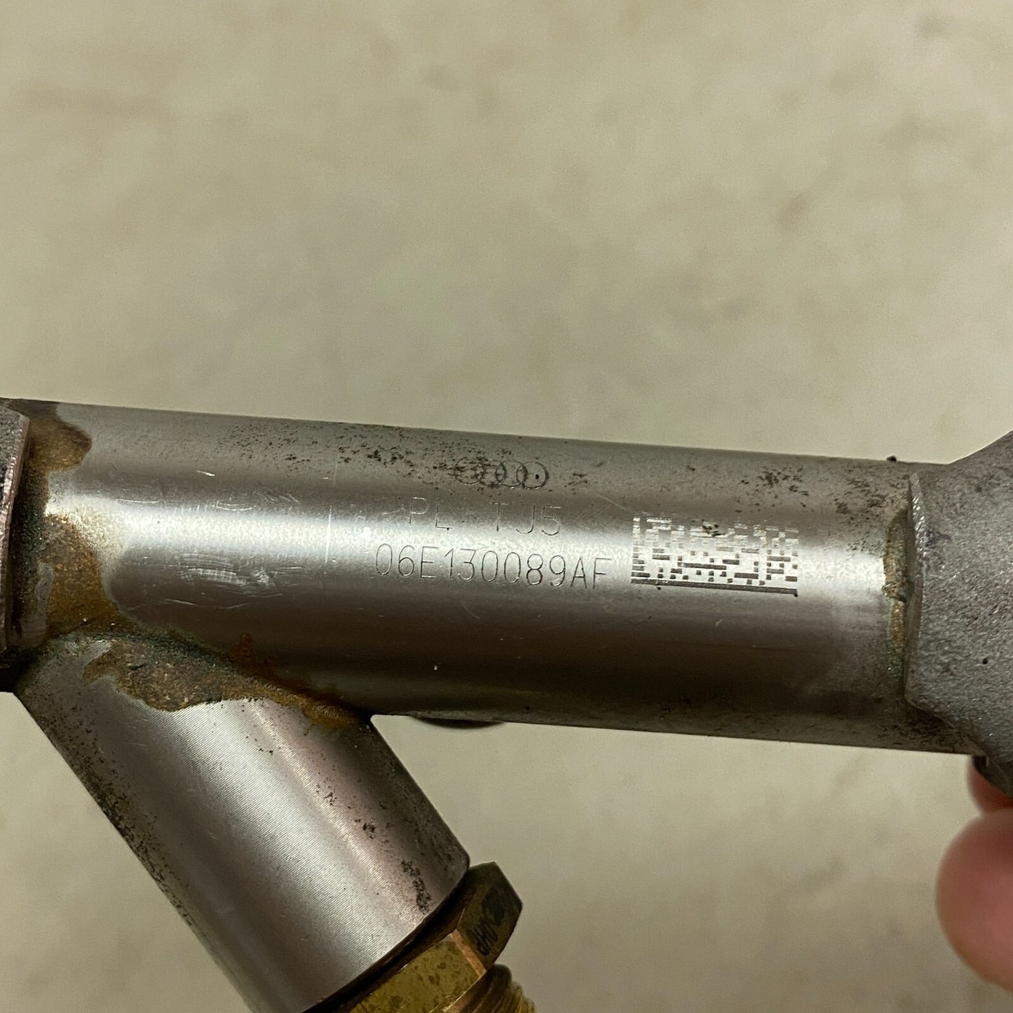 Audi LEFT FUEL RAIL / PIPE for 2016-2024 AUDI Q7 4M 3.0L 06E130089AF