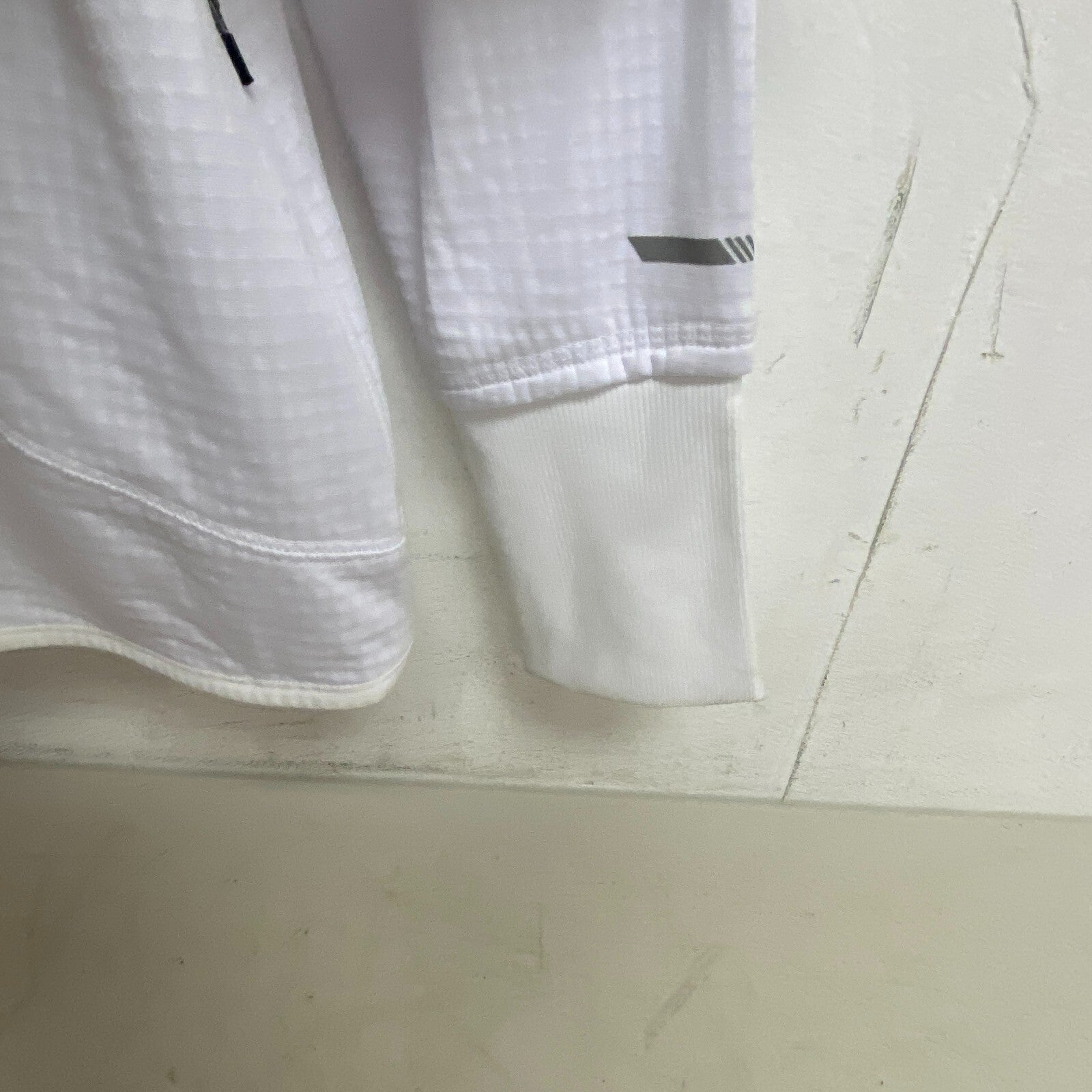 DSG Womens Run Grid Full Zip Pure White Jacket Solid Long Sleeve DAW21205