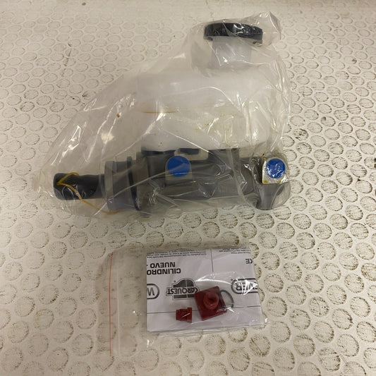 CARQUEST Wearever Brake Master Cylinder 1.125″ Bore w/ Reservoir MCA390392