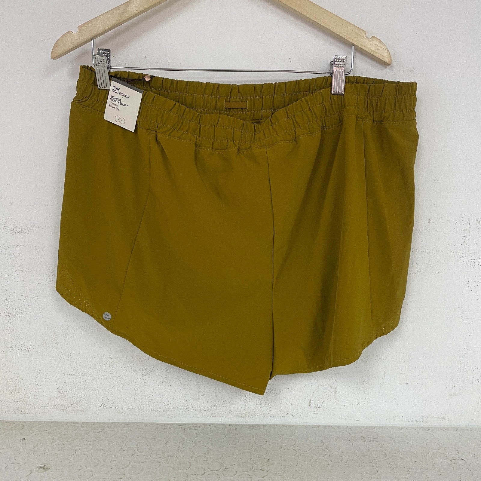 CALIA Womenâs 3â³ Inseam Mid Rise Infinity Relaxed Run Short Brown WAX12336