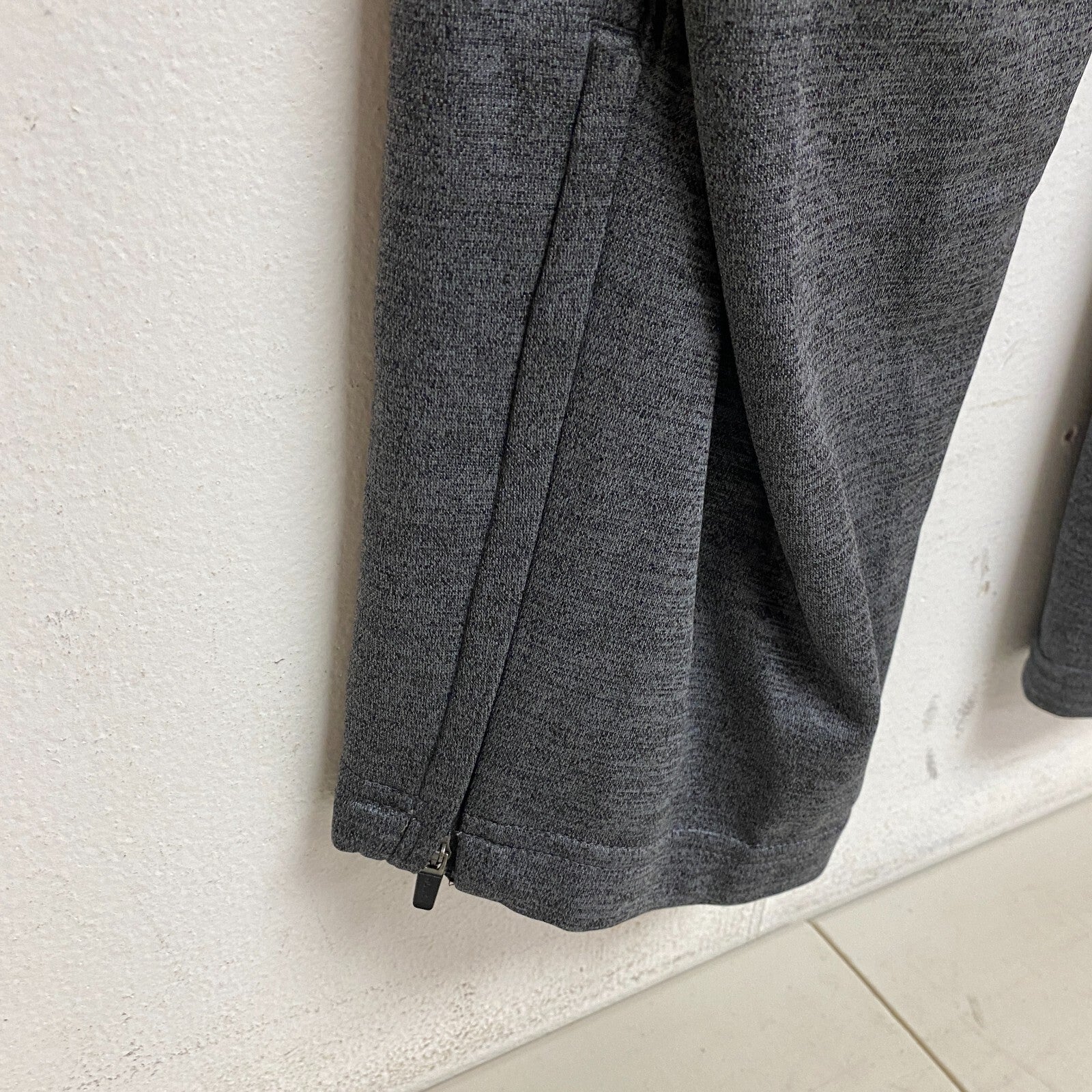 DSG Men's Training Tricot Taper Athletic Pants  Asphalt /Quiet Shade DAM12110H