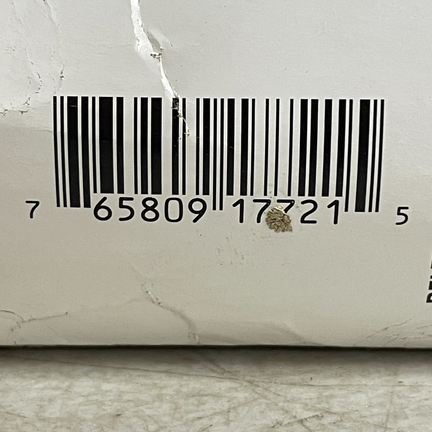 Carquest R88303 Engine Air Filter OE Fit 11.9" × 7.25" × 1.97" Polyurethane