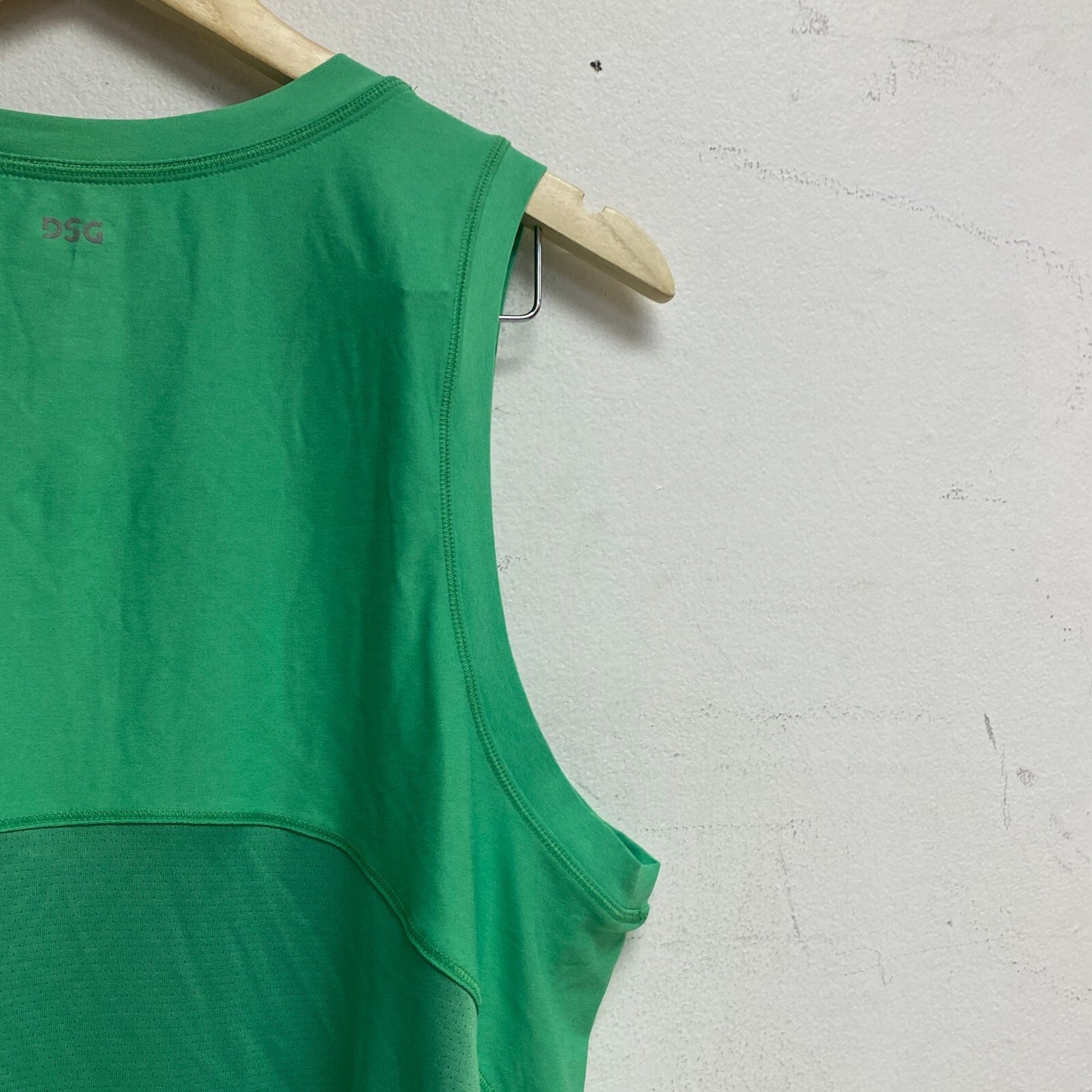 DSG Women's Run Tank Top Slime Geen DAW21200 BRAND NEW