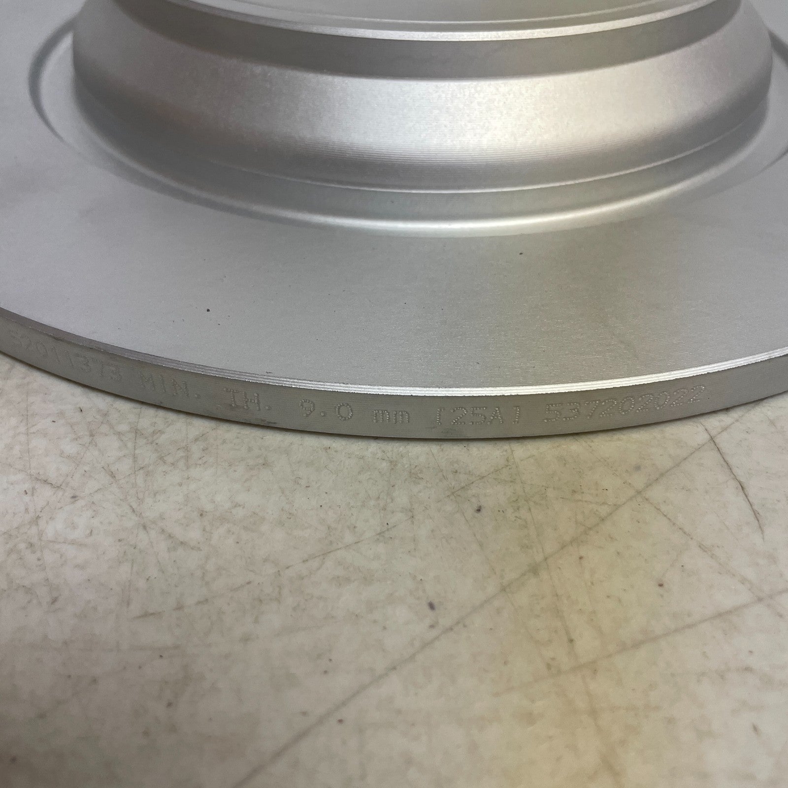 BOSCH QuietCast 52011373 Rear Brake Rotor for Volvo S60 S80 V70 XC70