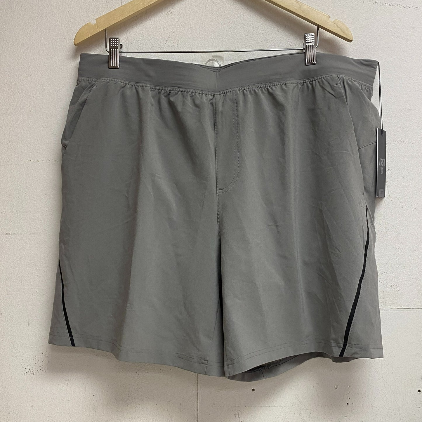 VRST Men's 7â Inseam Stealth Shorts Silver Shadow Solid Summer MAX200436N