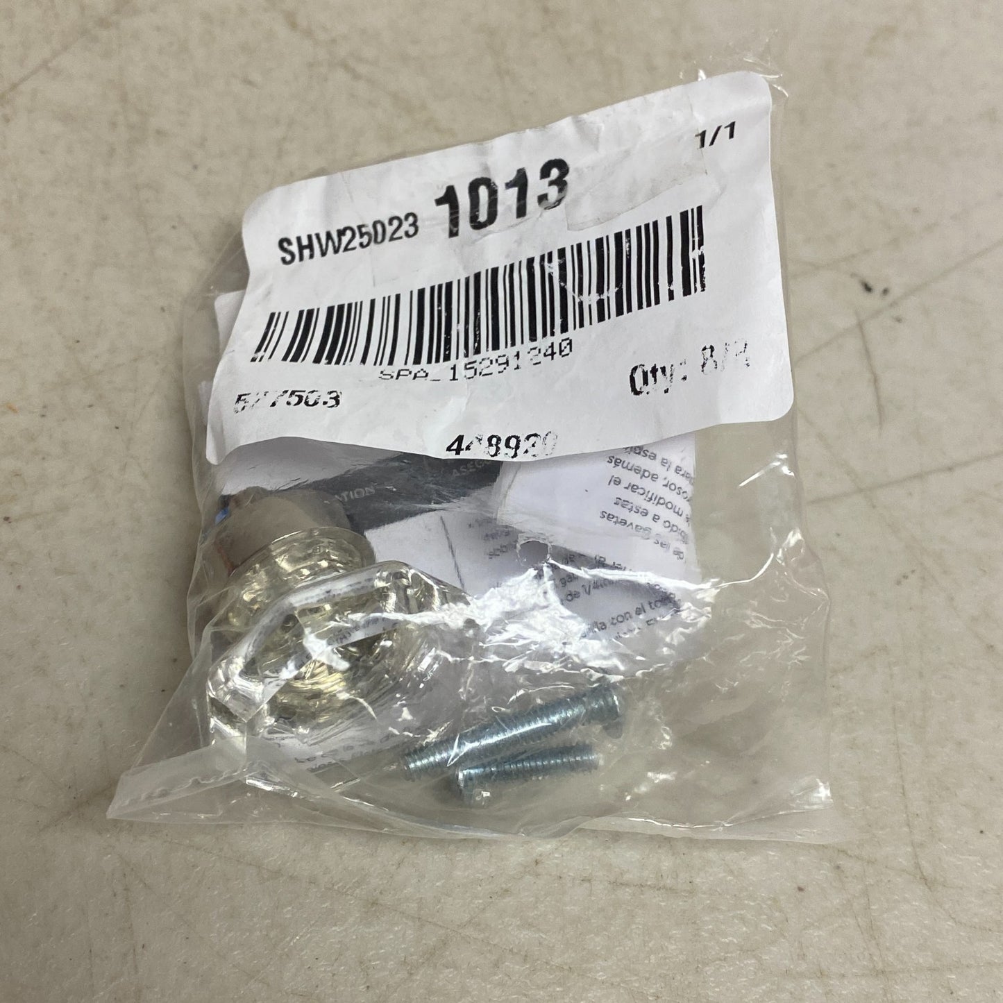 Amerock 1-1/4 in Cabinet knob Crystal/Polished Nickel BP55268CPN